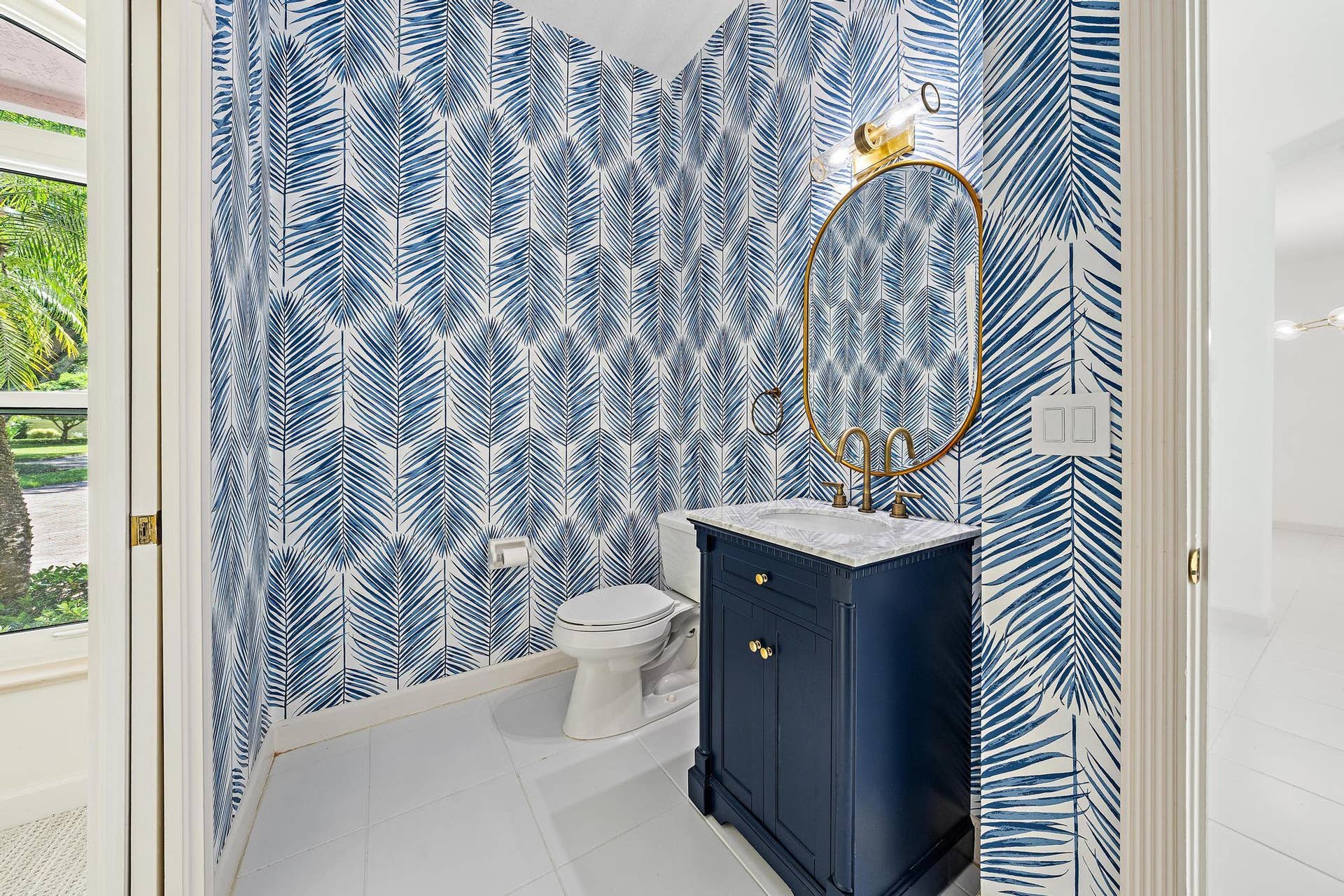 18504 SE Heritage Oaks Lane, Jupiter, FL 33469 Bed 2 Half Bath/Powder Room