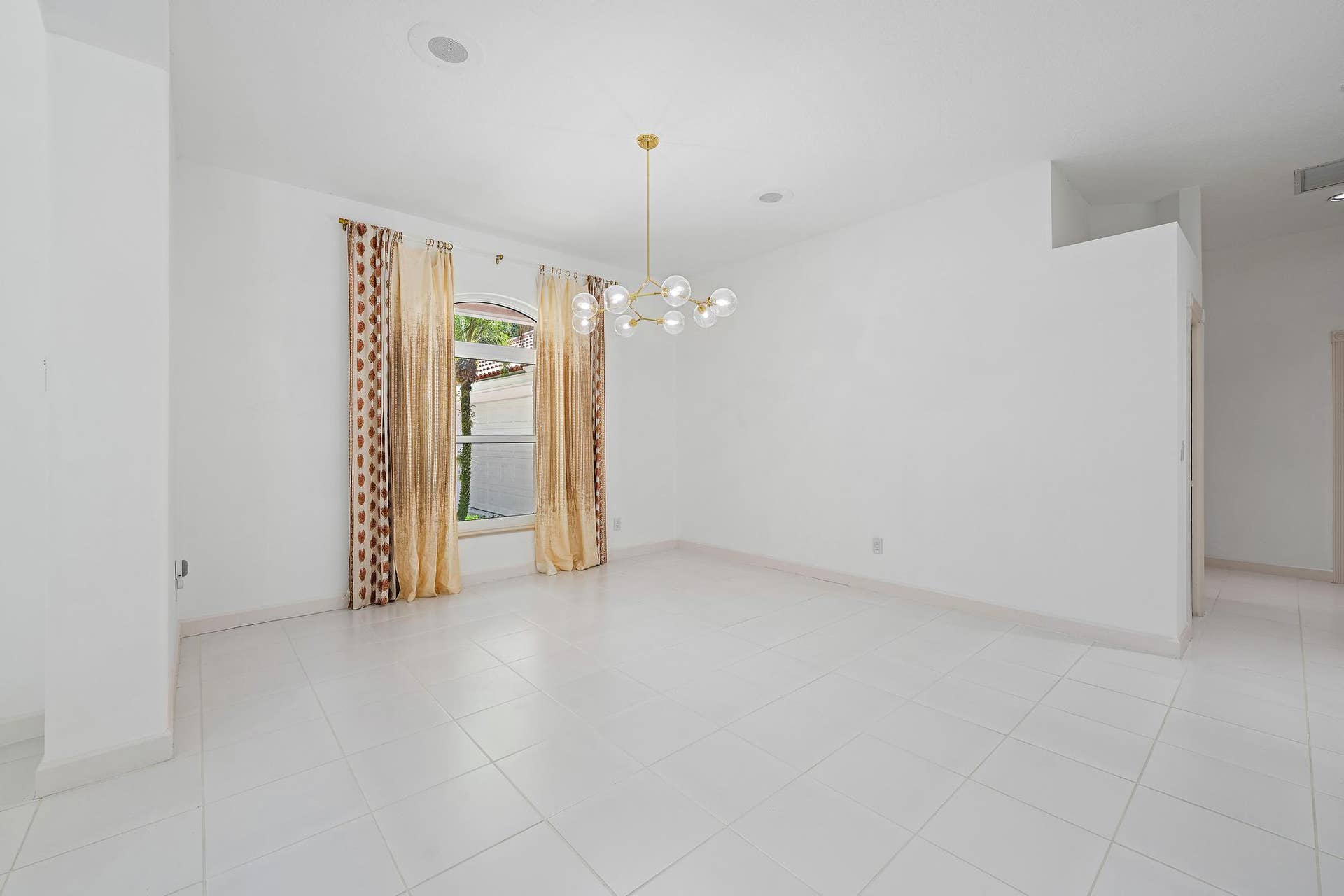 18504 SE Heritage Oaks Lane, Jupiter, FL 33469 Dining