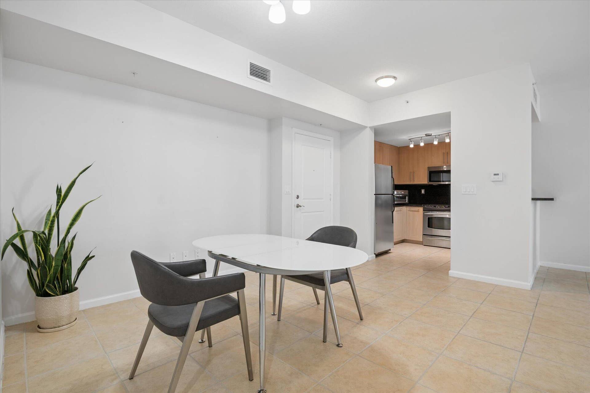 47-Steiner-511 5th Ave #1422-6