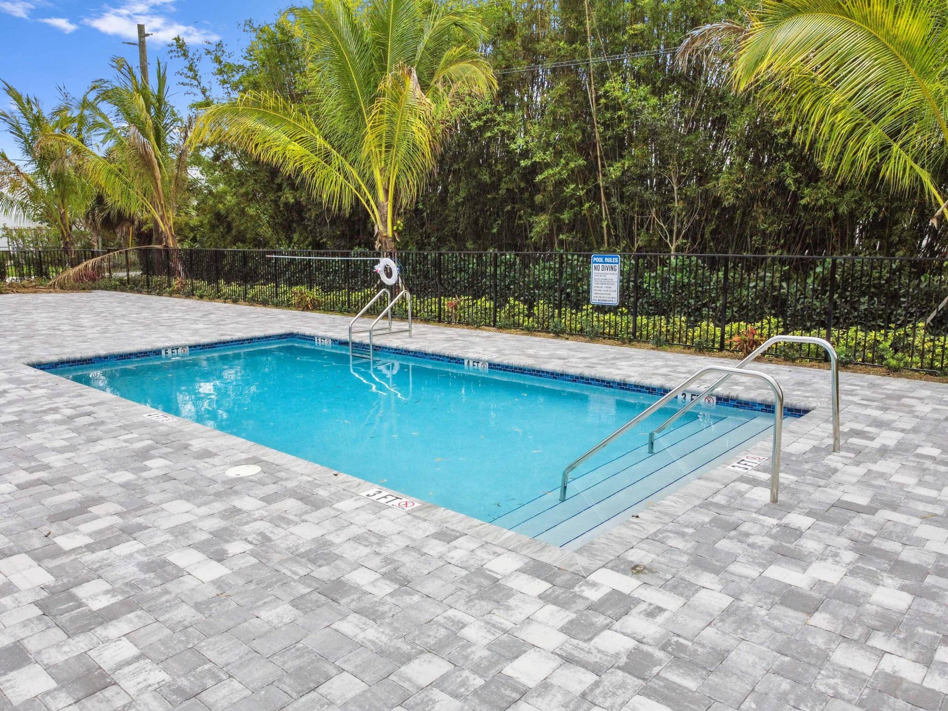 6275 Tenor Drive, West Palm Beach, FL 33413 03 pool 02