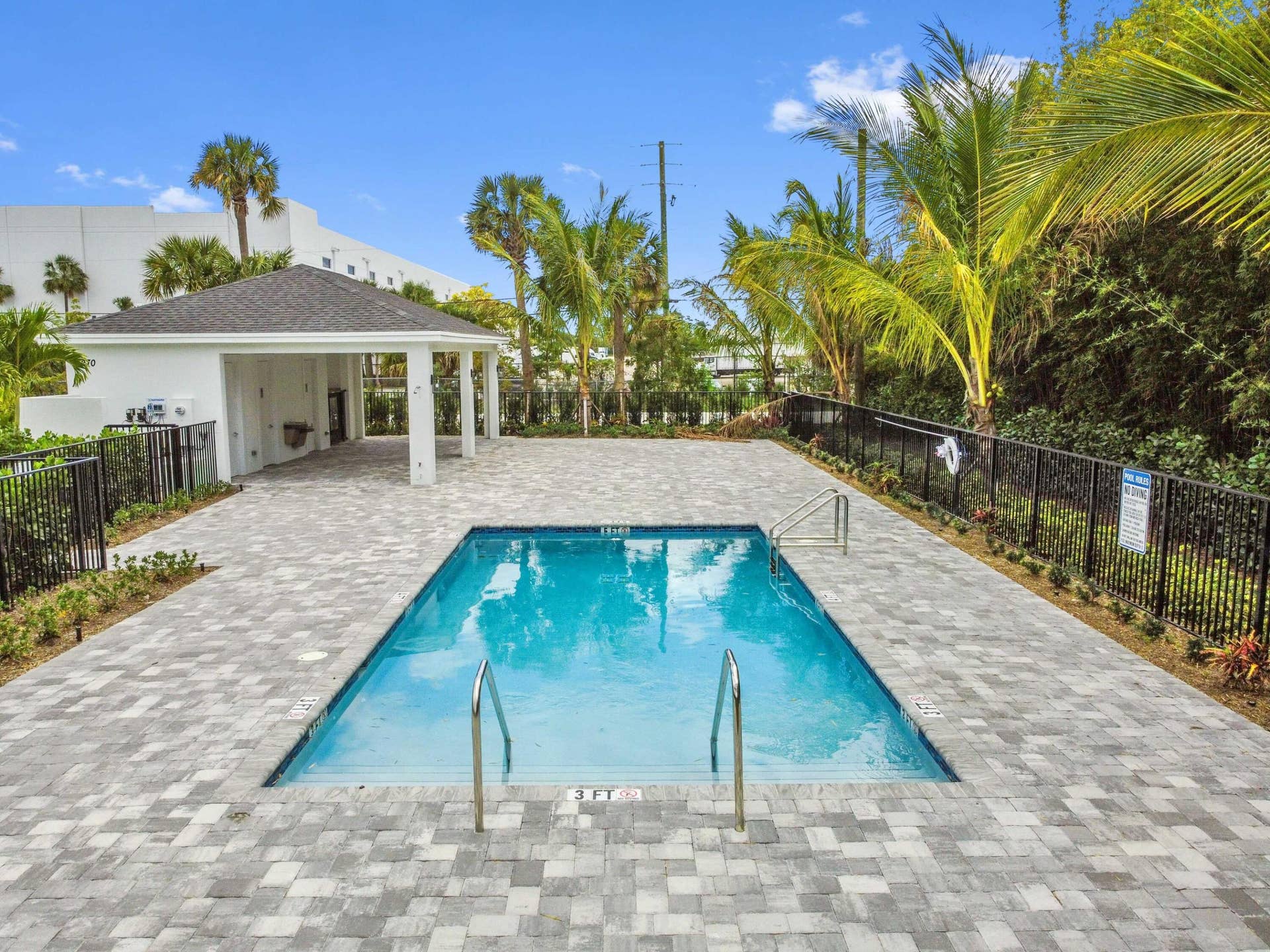 6275 Tenor Drive, West Palm Beach, FL 33413 04 pool 03