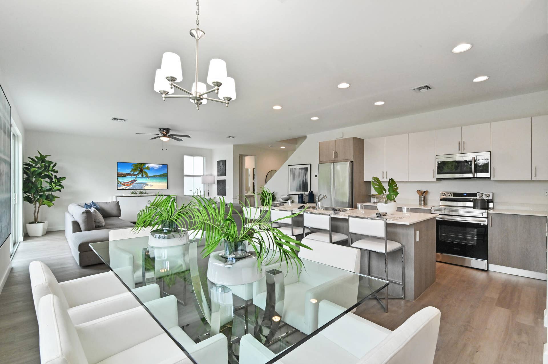 6275 Tenor Drive, West Palm Beach, FL 33413 17 Dining area 04