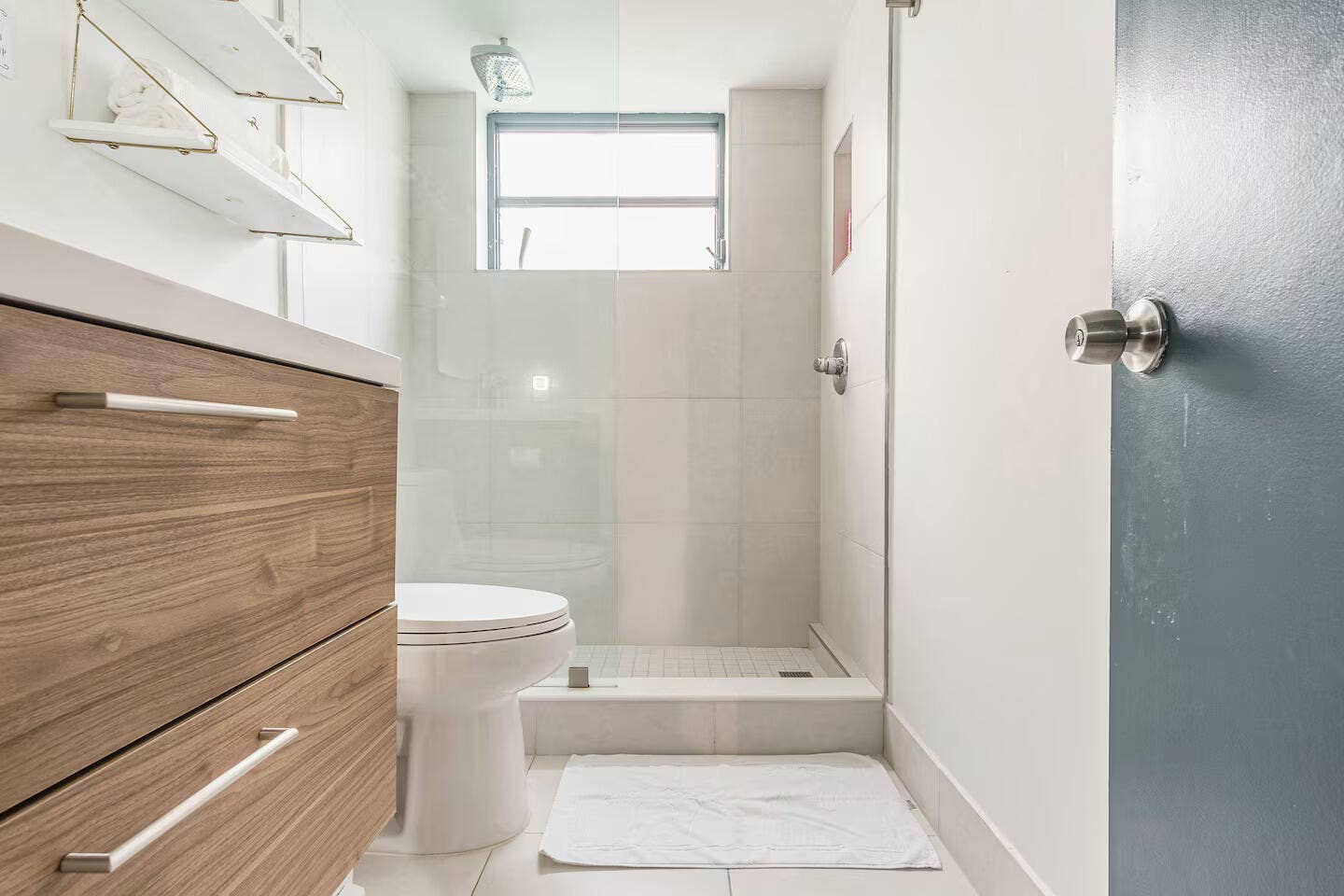 2404 bathroom