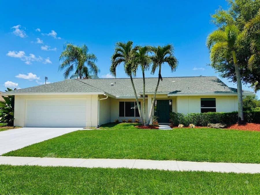 Property photo for 13708 Folkestone Circle, Wellington, FL