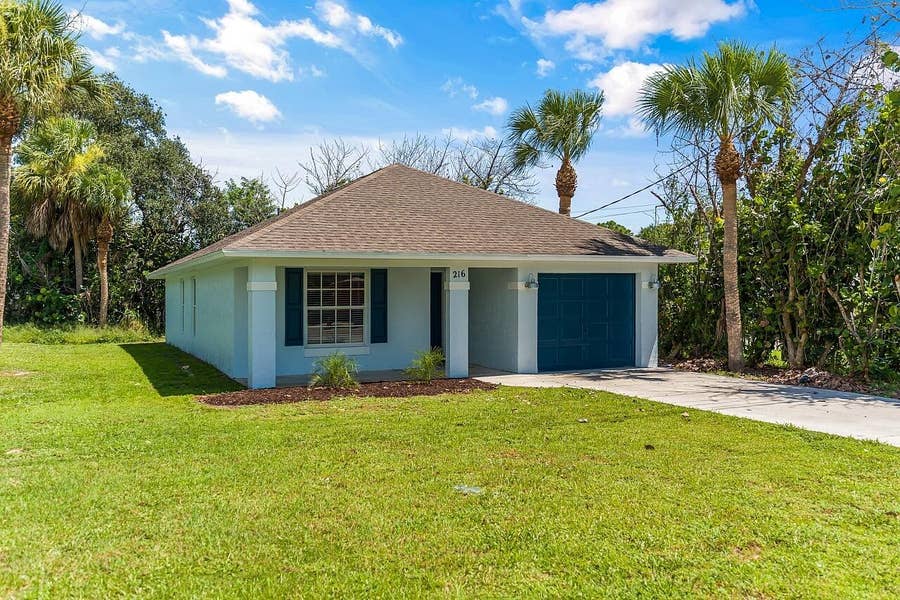 Property photo for 216 13th Street SW, Vero Beach, FL