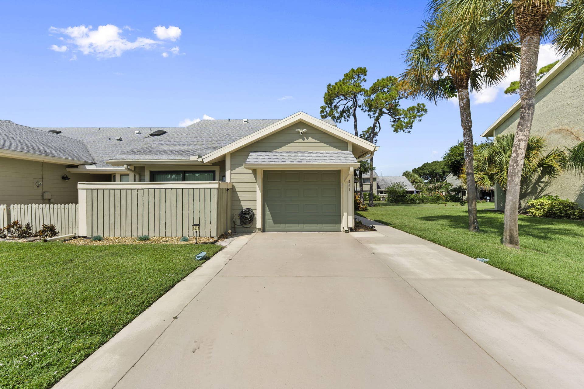 1431 SE COLCHESTER Circle, Port St Lucie, FL 34952 Front