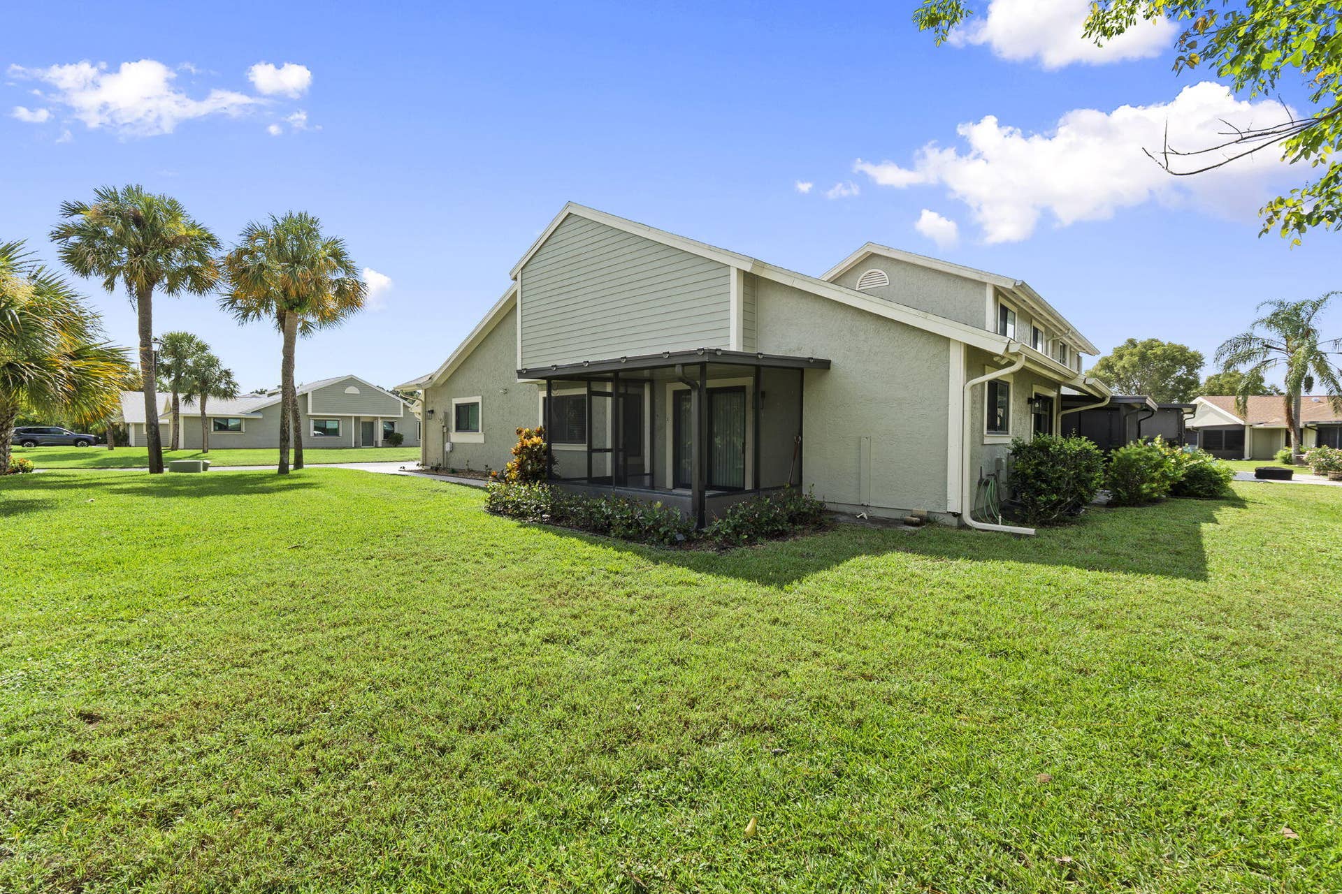 1431 SE COLCHESTER Circle, Port St Lucie, FL 34952 Side