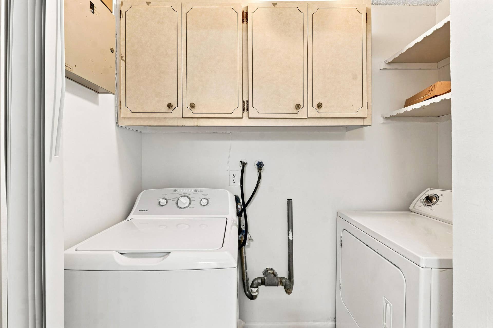 3310 NW 90th Avenue, #N, Coral Springs, FL 33065 Laundry
