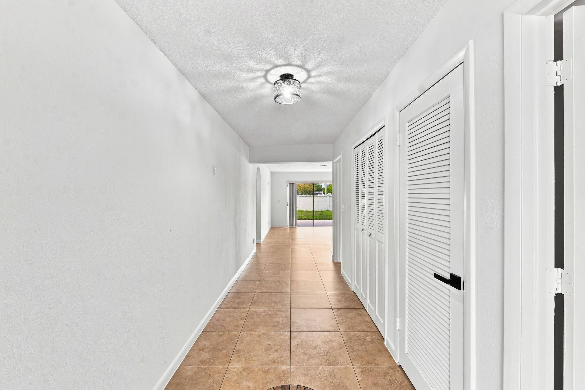 3310 NW 90th Avenue, #N, Coral Springs, FL 33065 Foyer