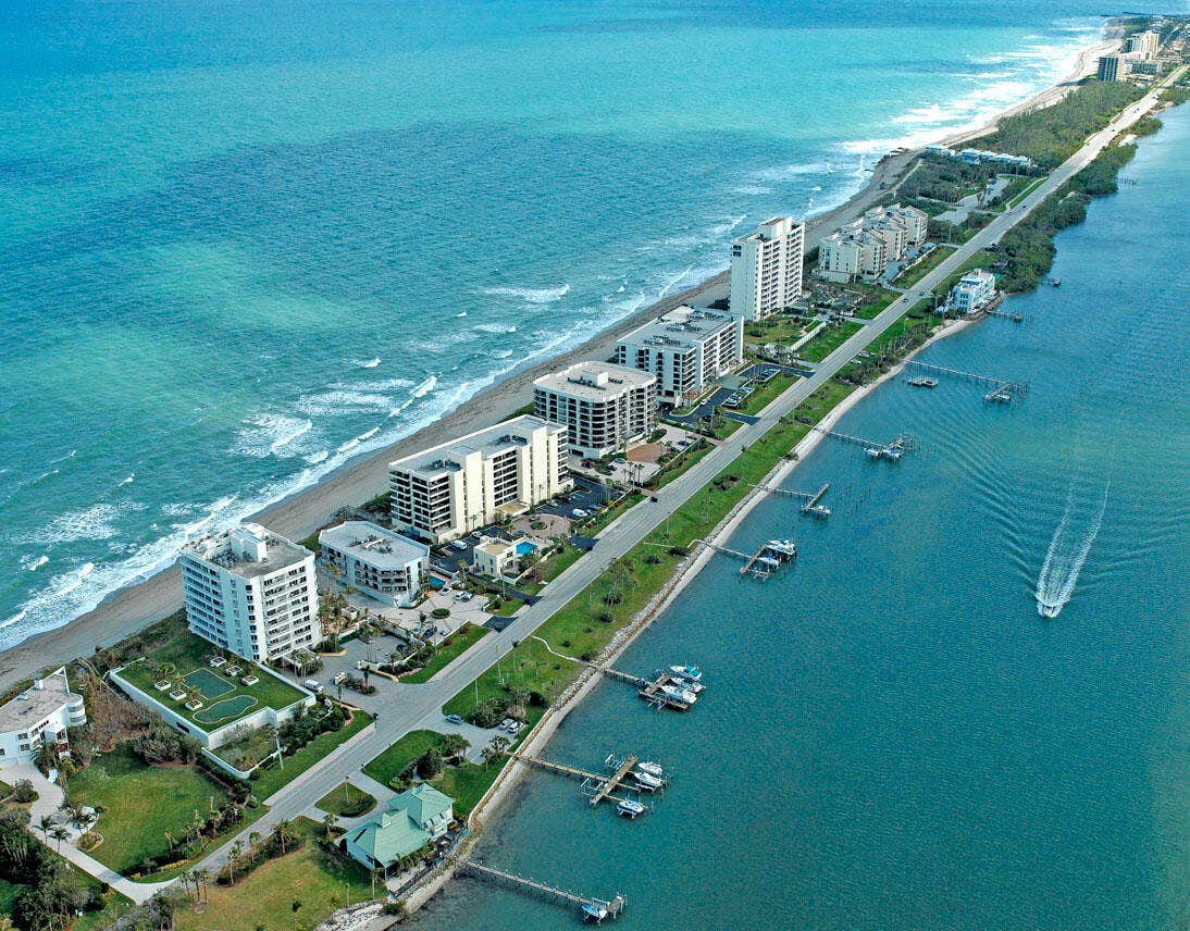 Jupiter Island Condo large Aerial