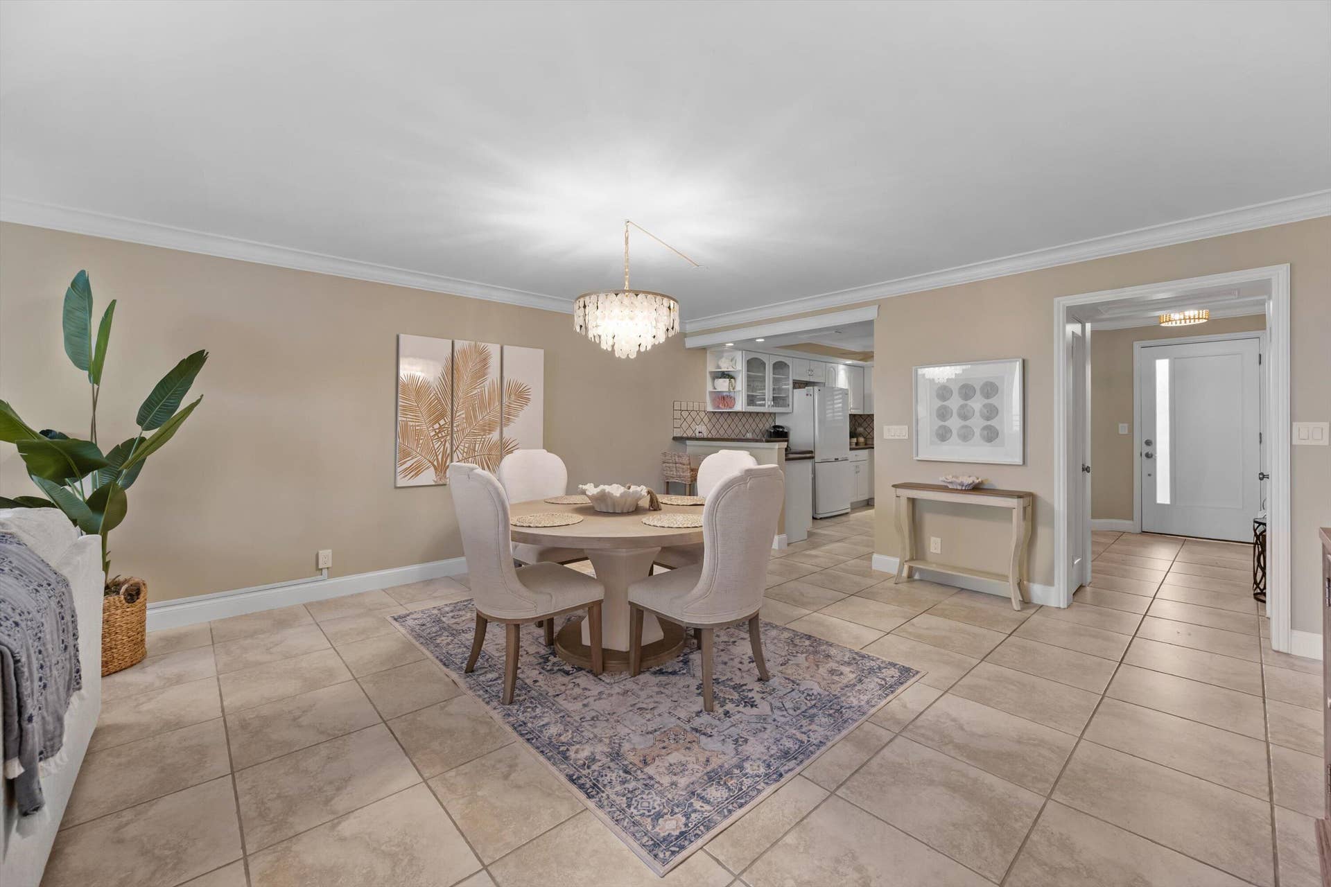 350 Beach Rd 204