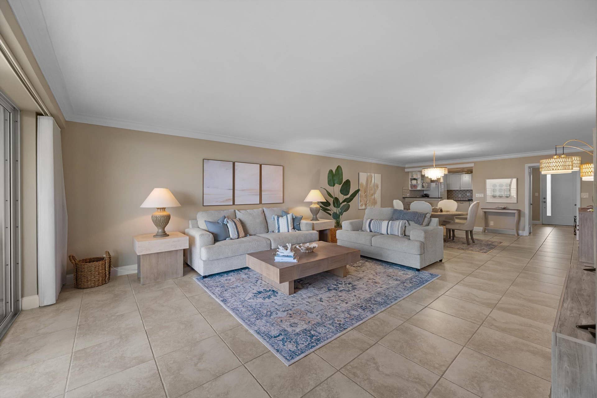 350 Beach Rd 204