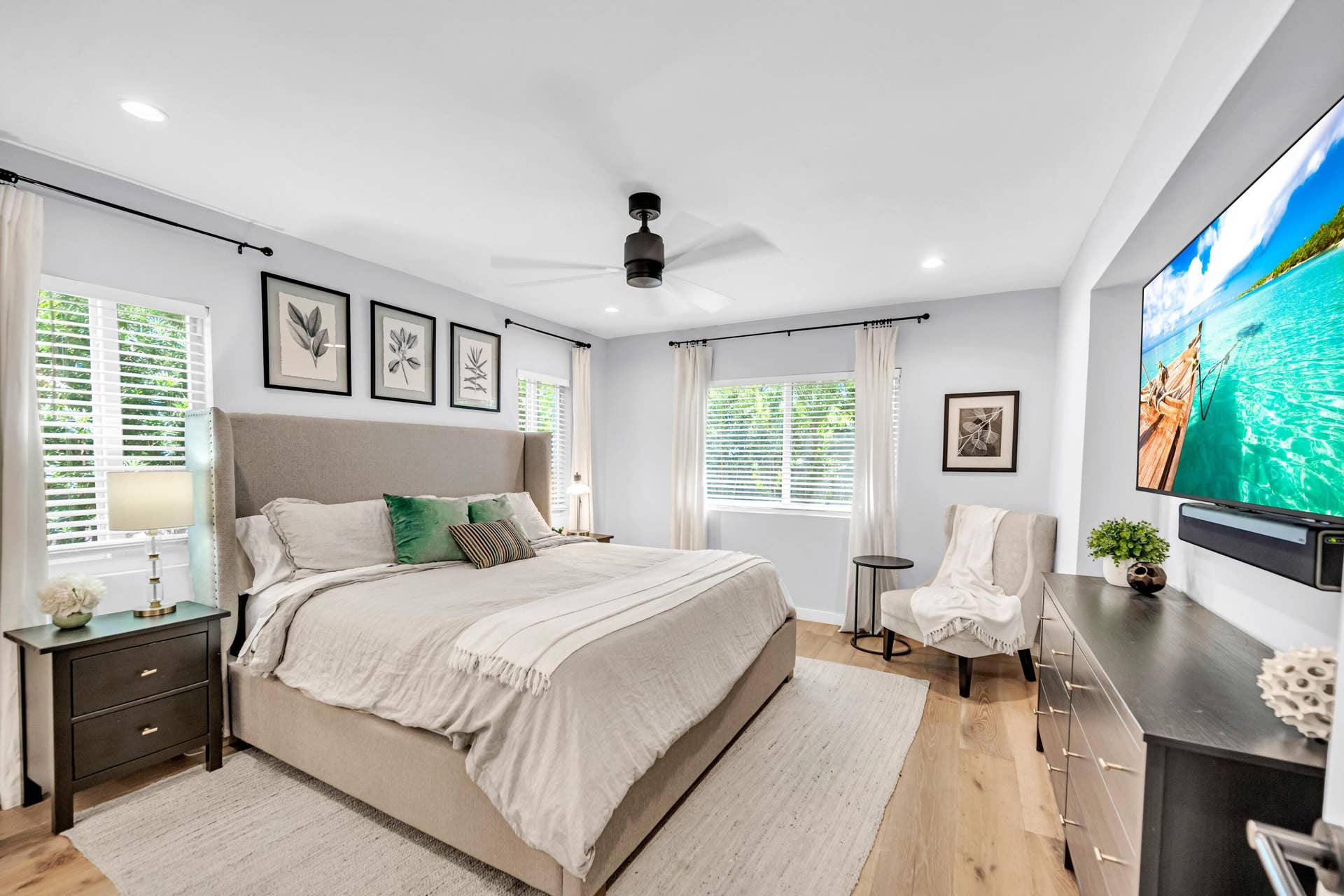 748 NE 17th Way, Fort Lauderdale, Fort Lauderdale, FL 33304 748 NE 17TH WAY--34