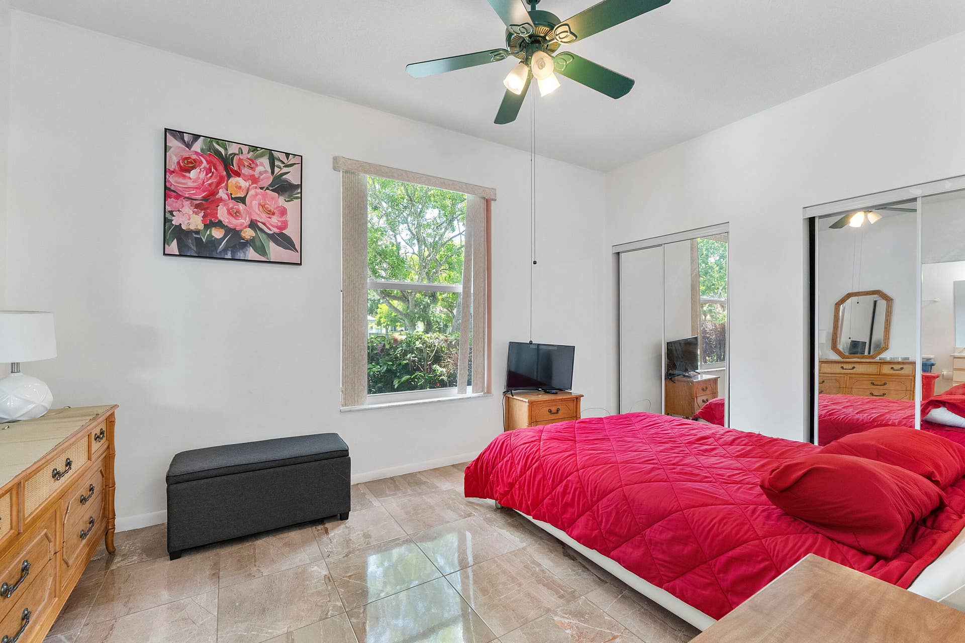 4862 Kensington Circle, Coral Springs, FL 33076 Guest/ Pool House Bedroom