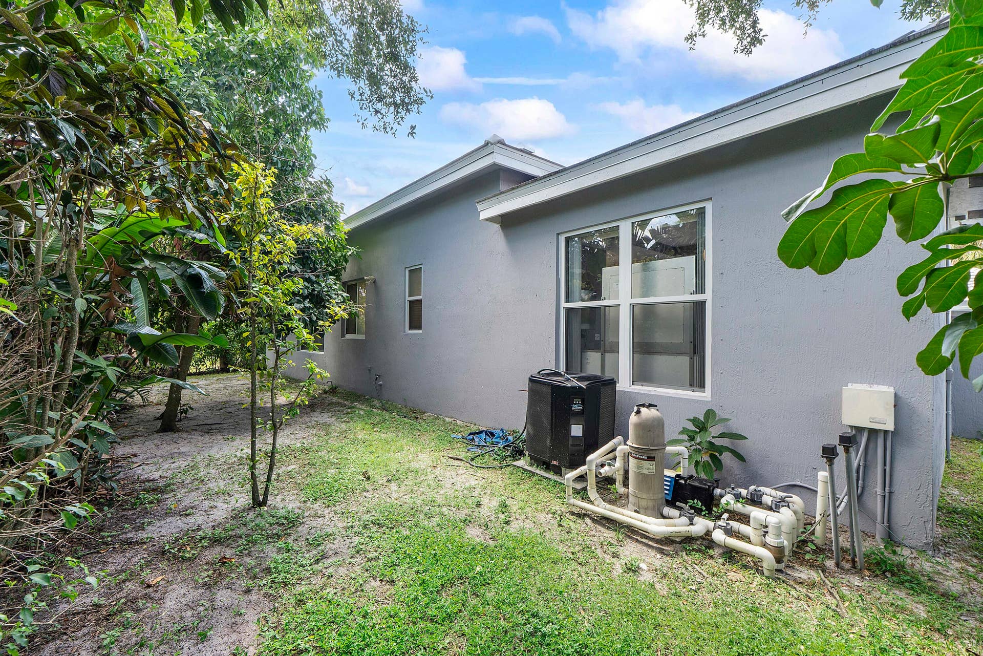 4862 Kensington Circle, Coral Springs, FL 33076 Backyard with fruit trees