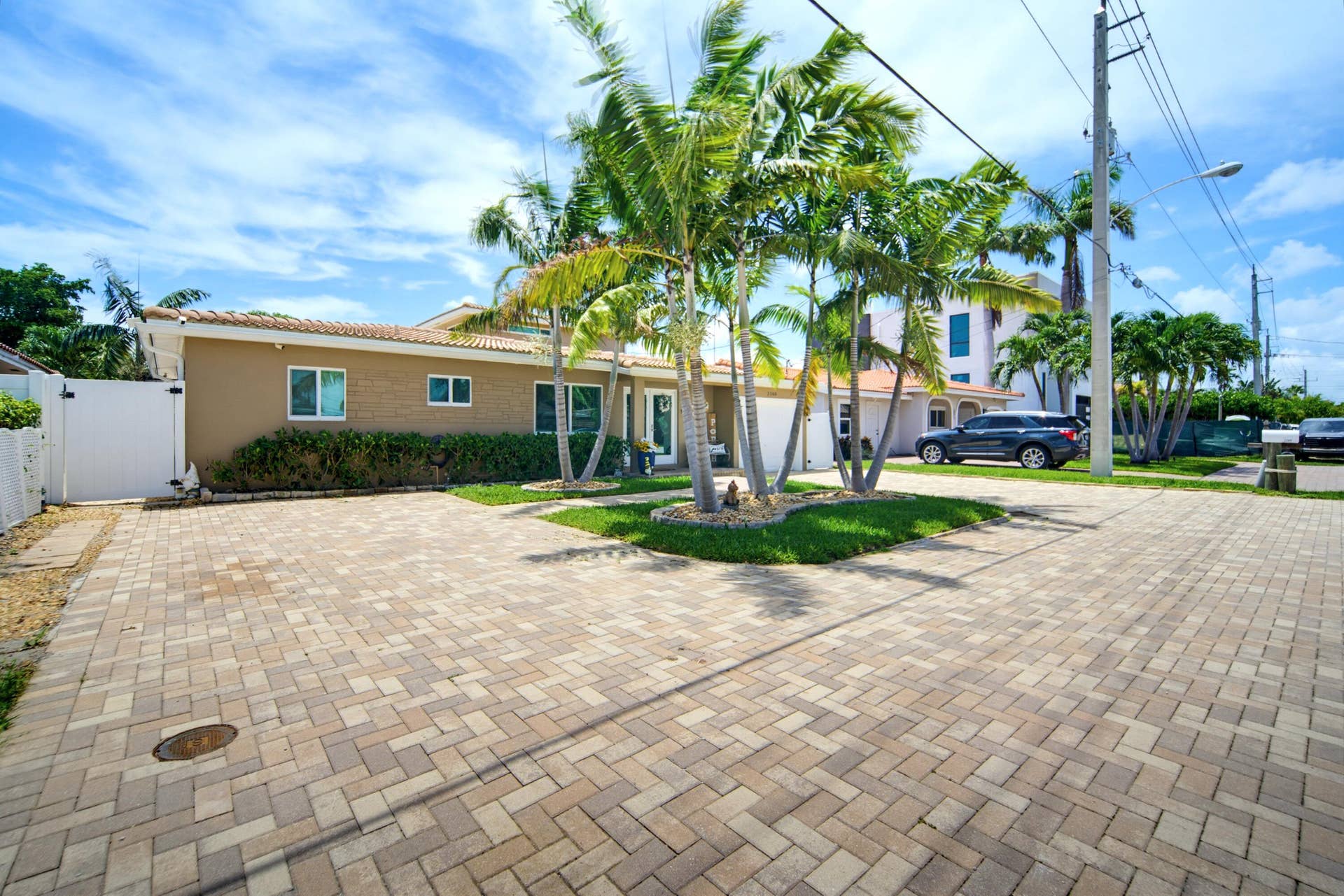 2360 SE 13TH Court, Pompano Beach, FL 33062 A7_00436
