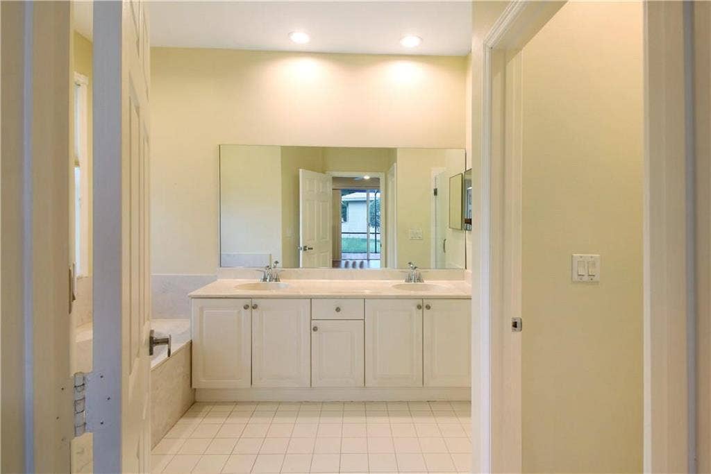 5873 NW 120TH Terrace, Coral Springs, Coral Springs, FL 33076 GetMedia (36)