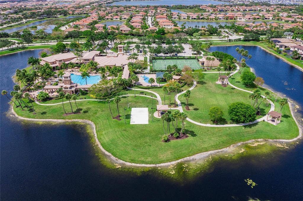 5873 NW 120TH Terrace, Coral Springs, Coral Springs, FL 33076 GetMedia (18)