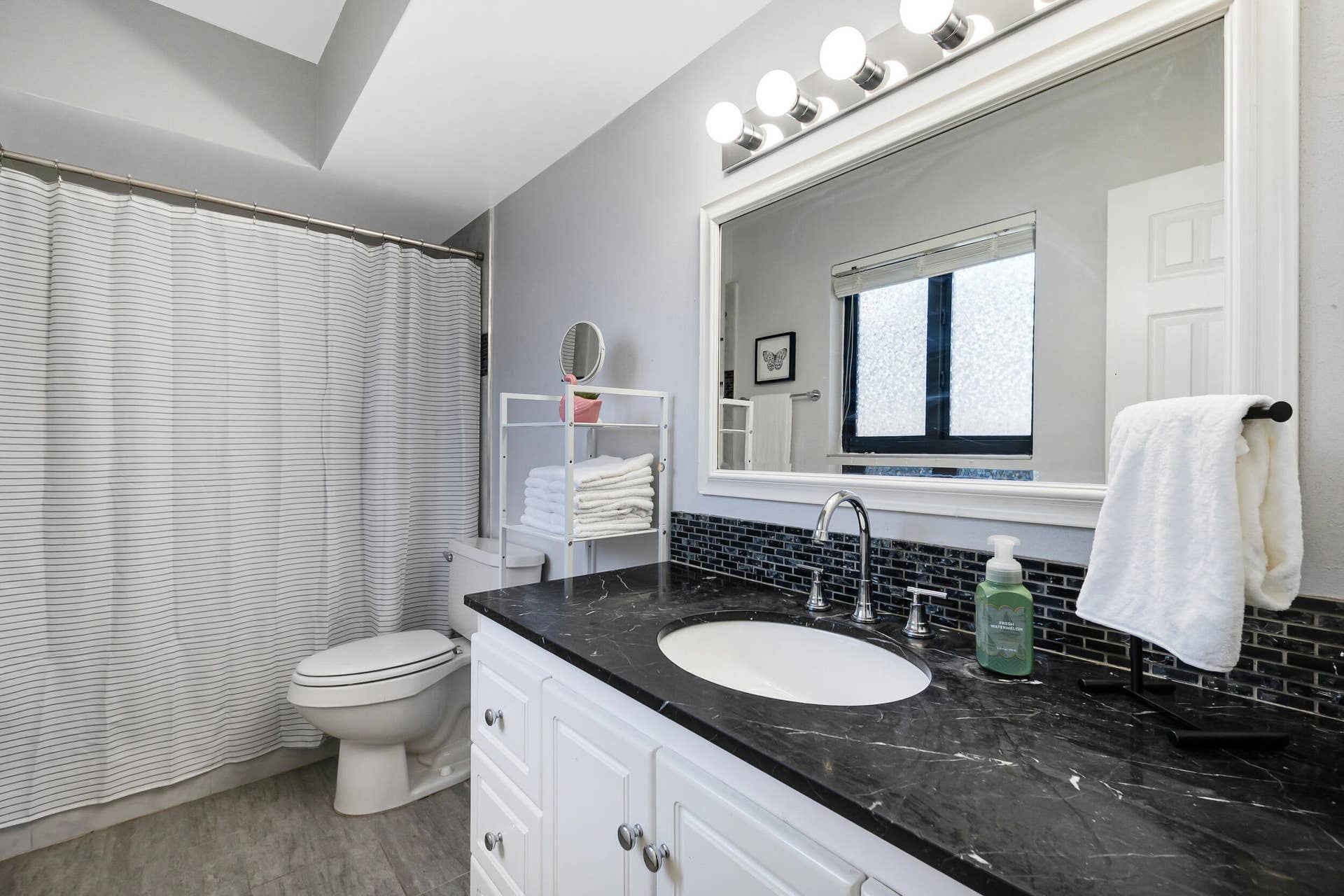 510 NW 93rd Terrace, Pembroke Pines, FL 33024 Primary Bathroom