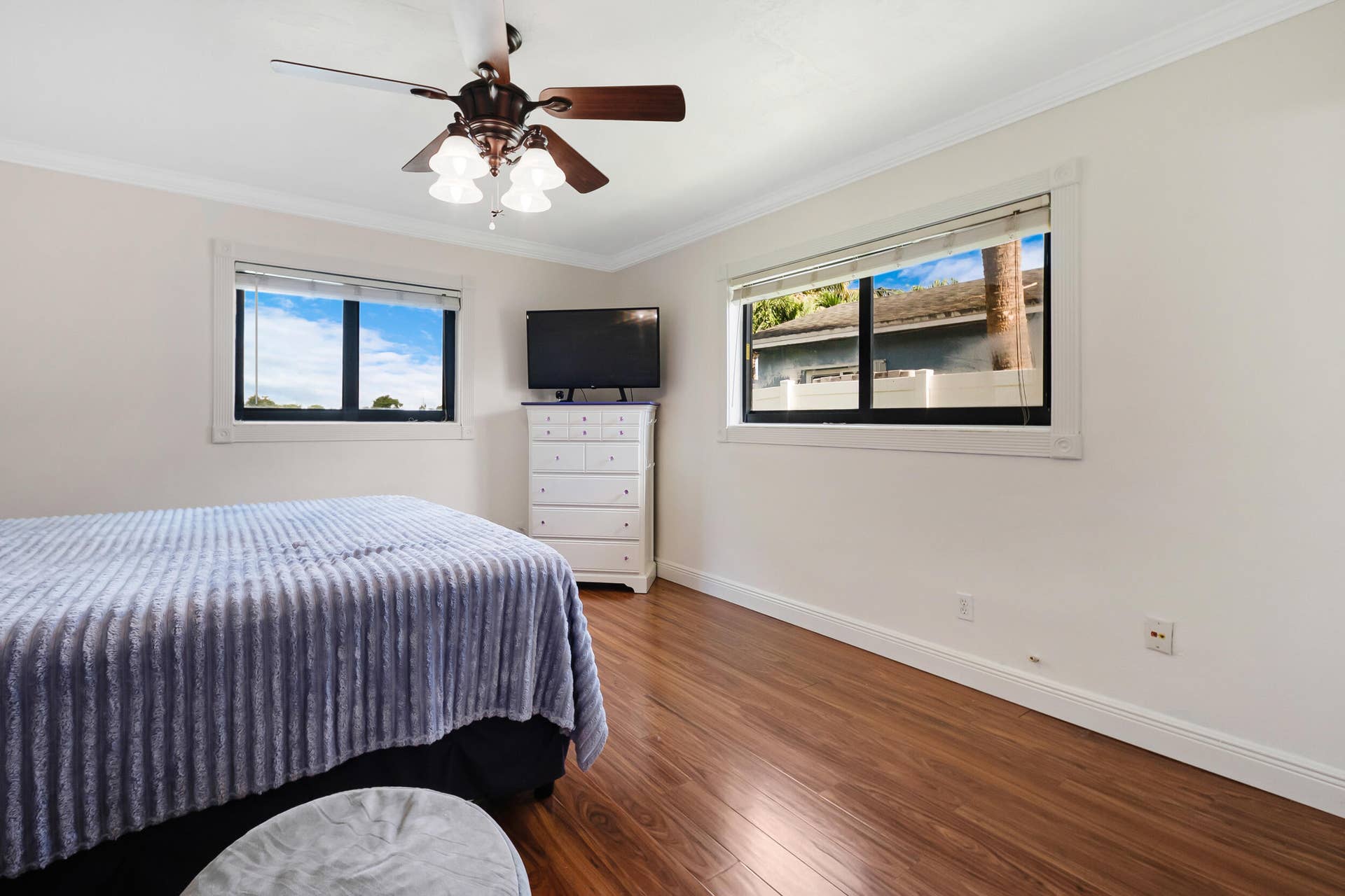 510 NW 93rd Terrace, Pembroke Pines, FL 33024 Primary Bedroom