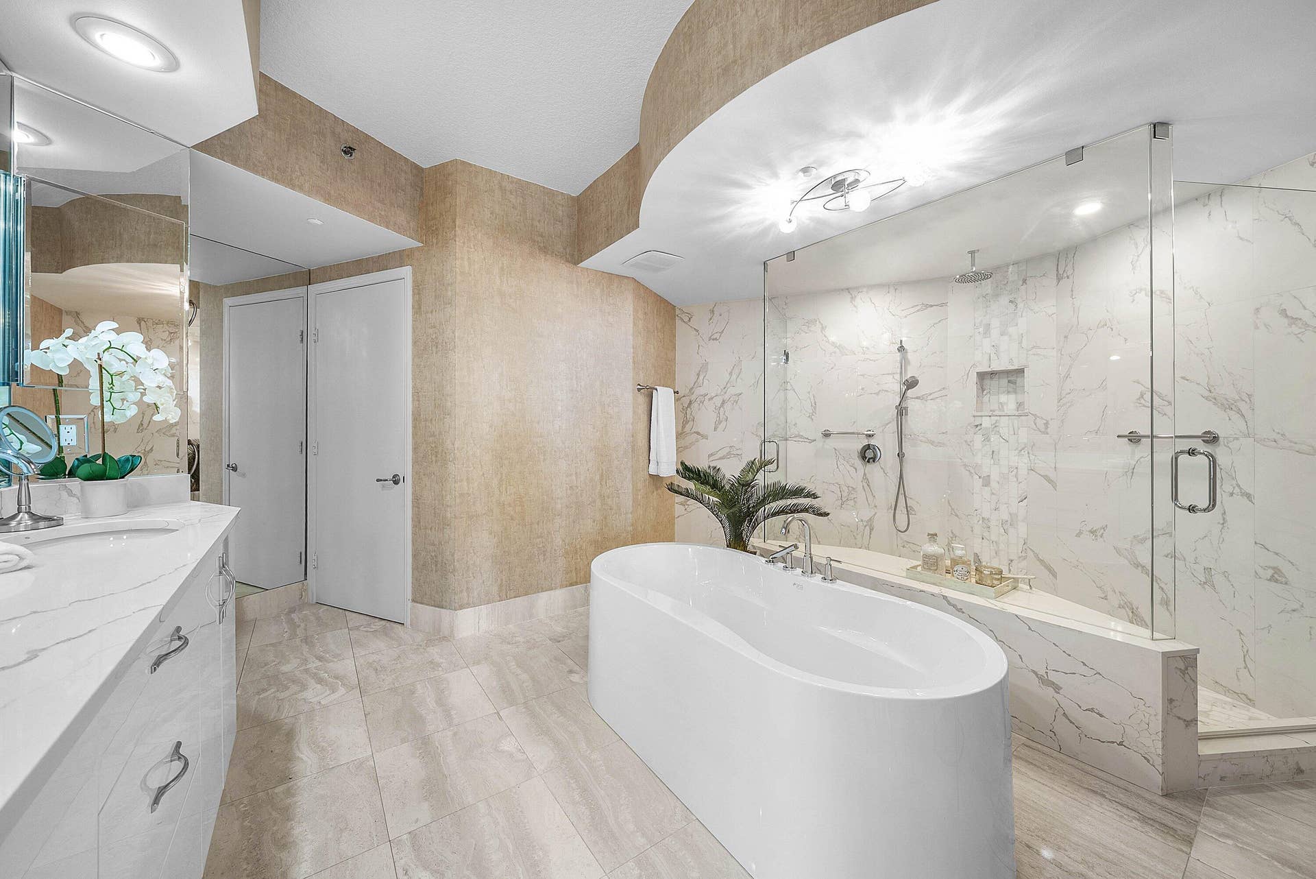 3700 S OCEAN Boulevard, #404, Highland Beach, FL 33487 Primary Bath