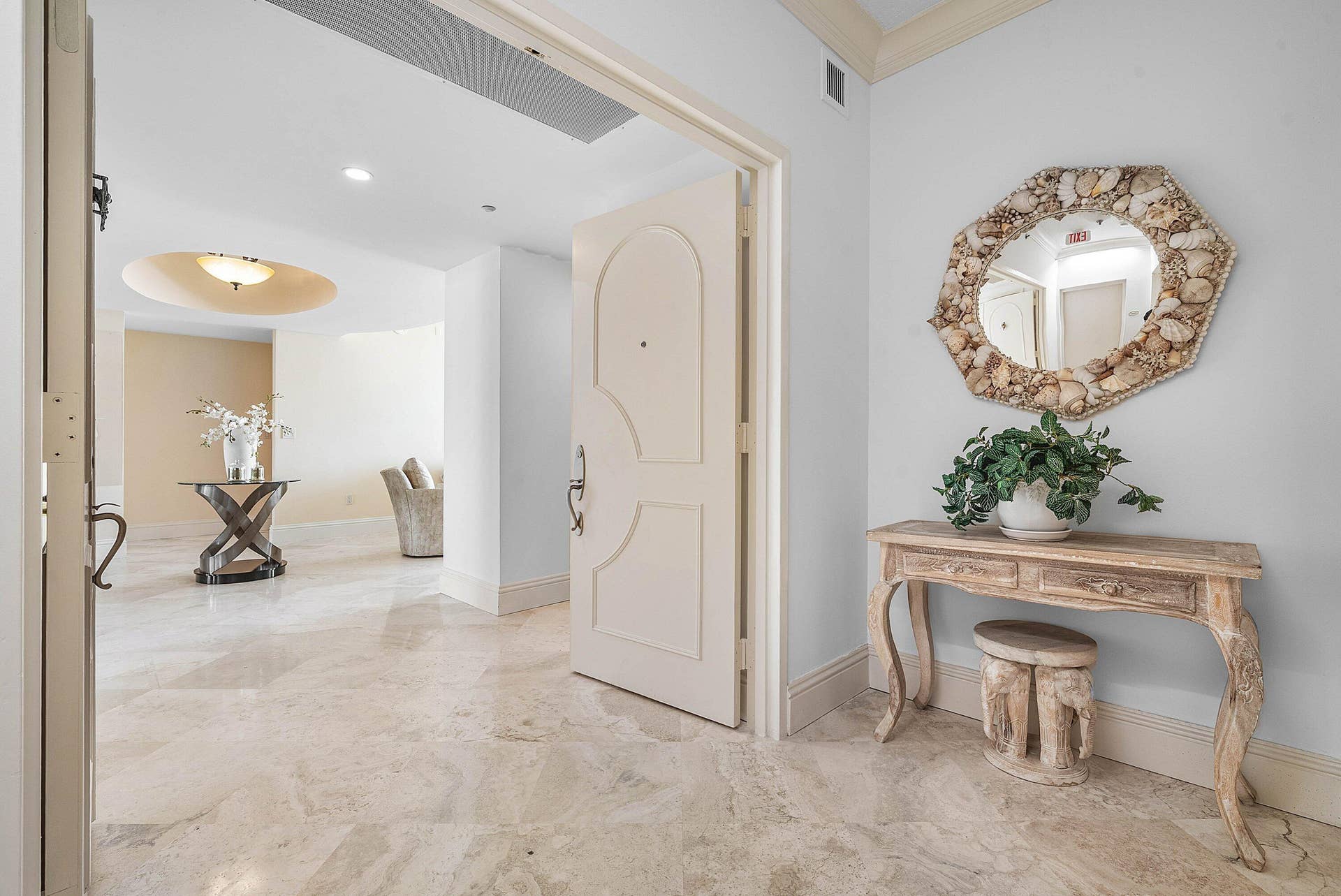 3700 S OCEAN Boulevard, #404, Highland Beach, FL 33487 Foyer