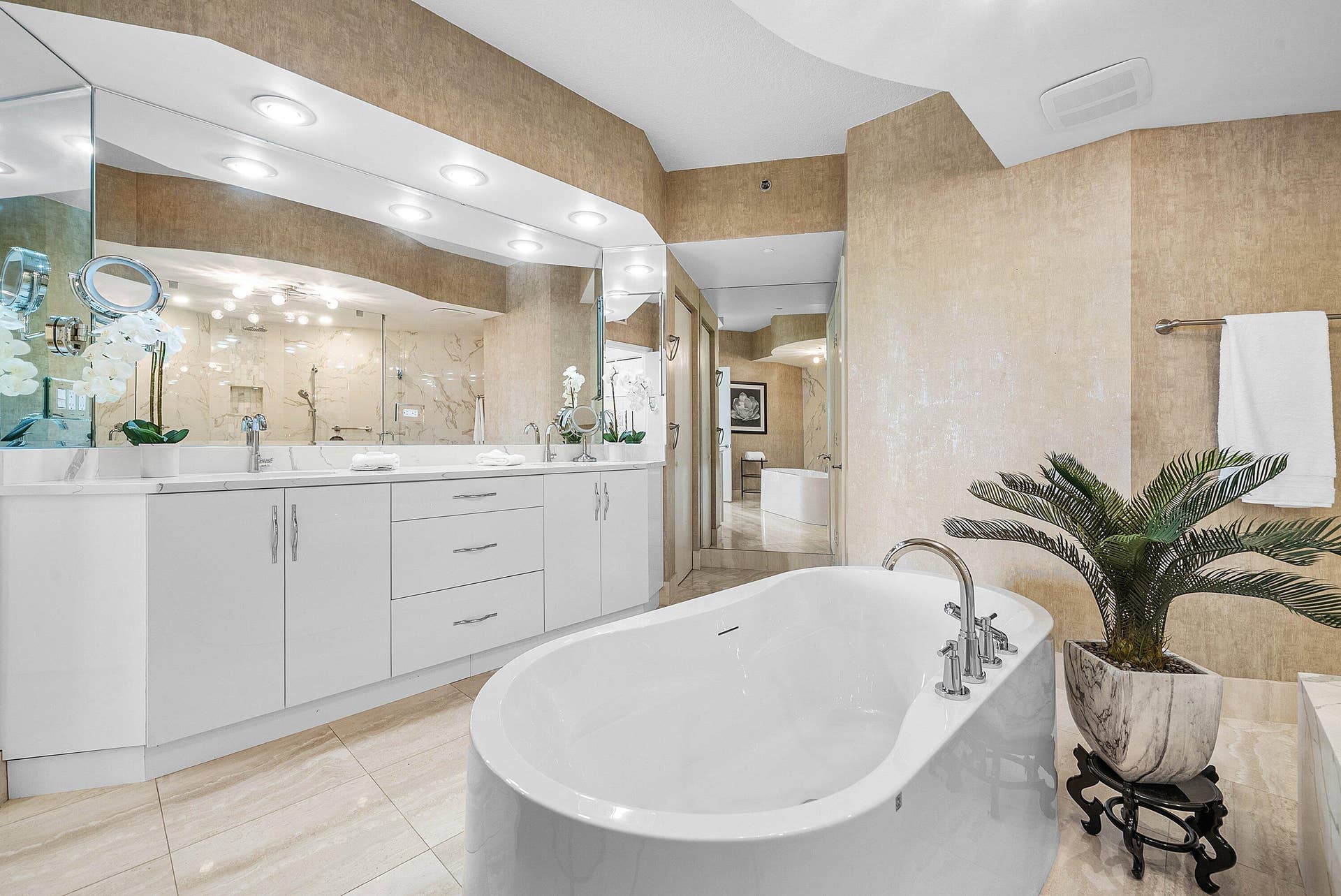 3700 S OCEAN Boulevard, #404, Highland Beach, FL 33487 Primary Bath