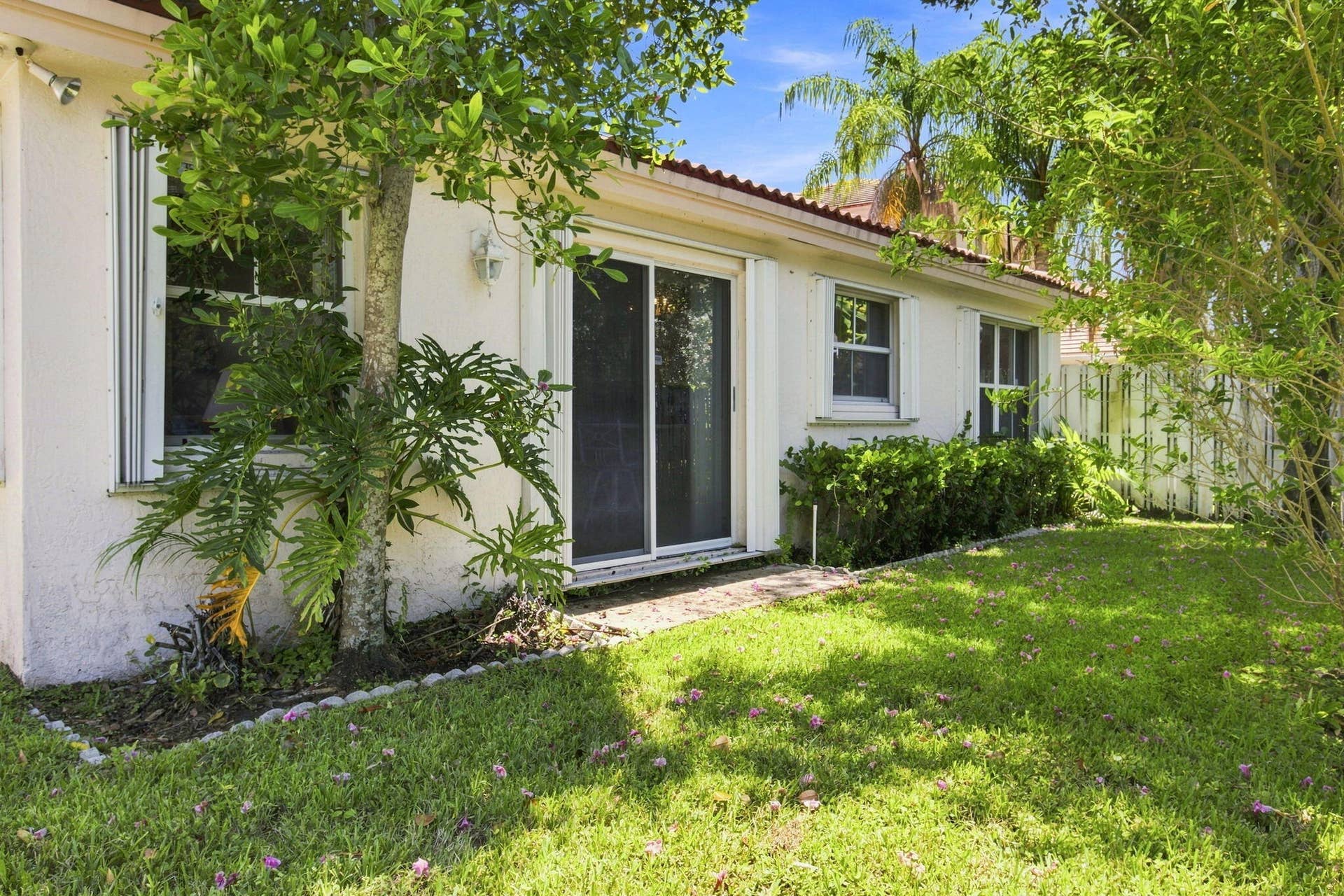 7460 NW 1st Manor, Plantation, FL 33317 Back Yard