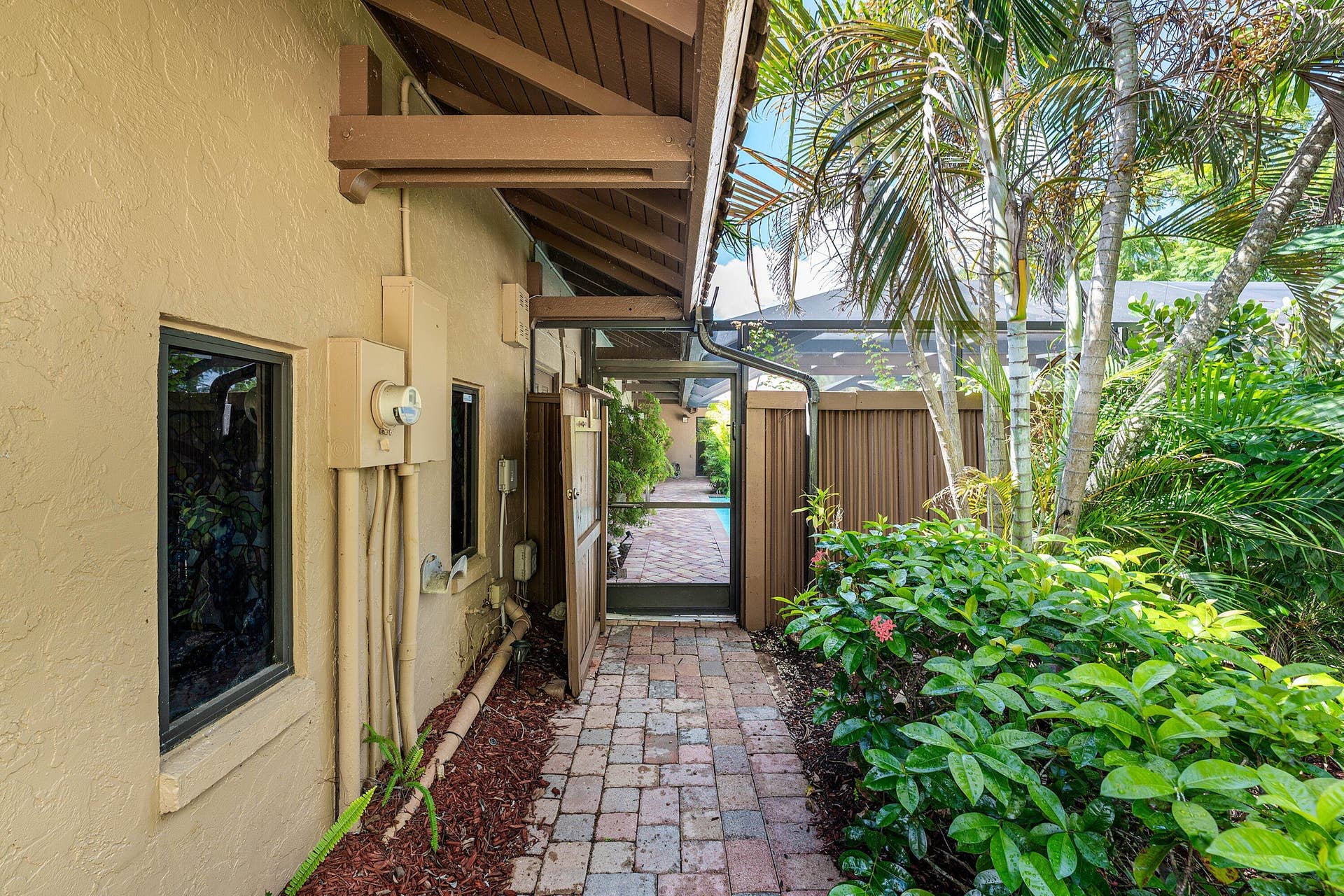 6582 Patio Lane, Boca Raton, FL 33433 6582 Patio Lane_BocaRaton (35)