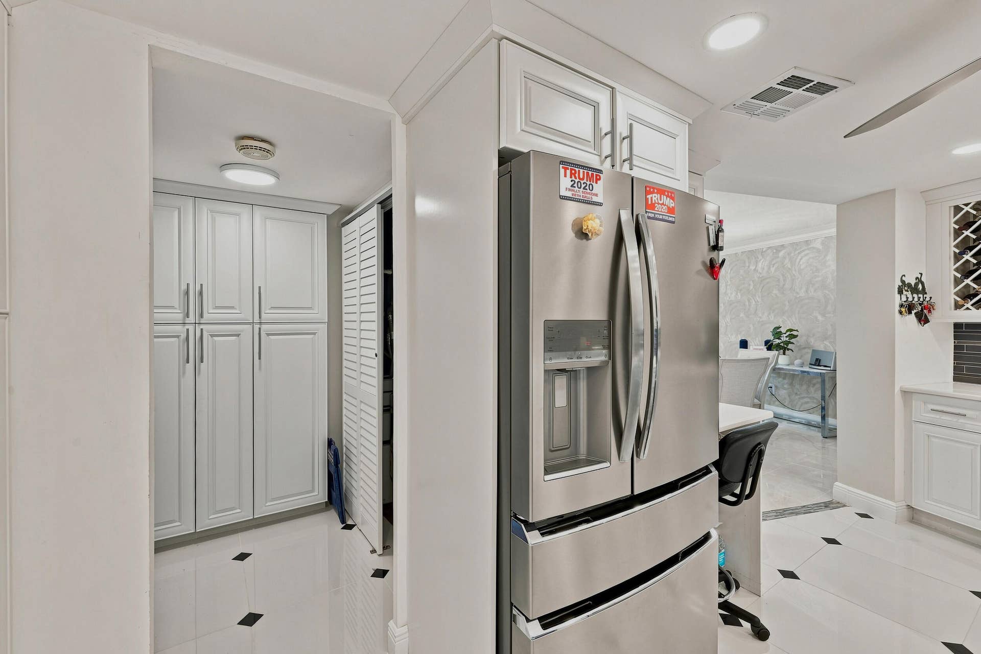 3900 N Ocean Drive, #4B, Lauderdale By The Sea, FL 33308 Kitchen