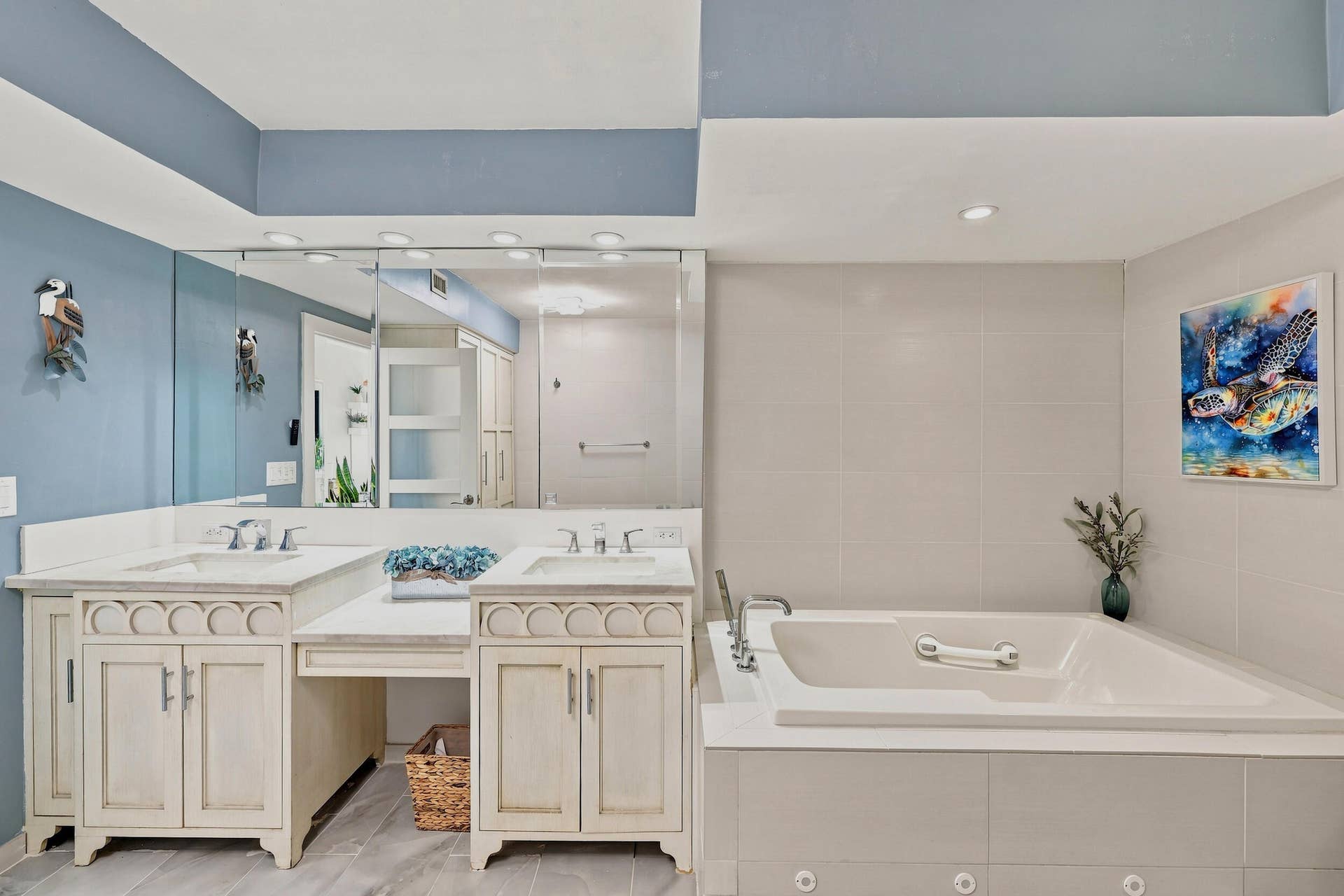 3900 N Ocean Drive, #4B, Lauderdale By The Sea, FL 33308 Primary bathroom
