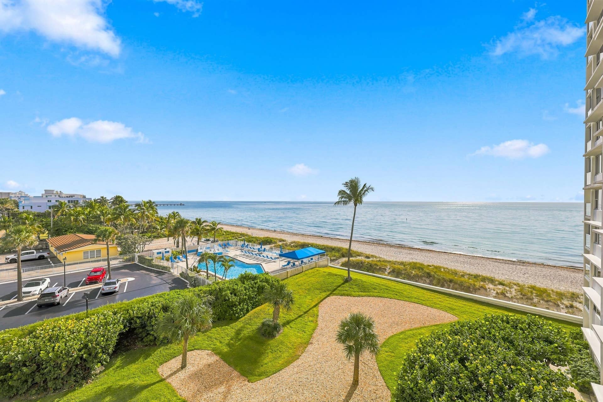 3900 N Ocean Drive, #4B, Lauderdale By The Sea, FL 33308 Direct east ocean balcony view
