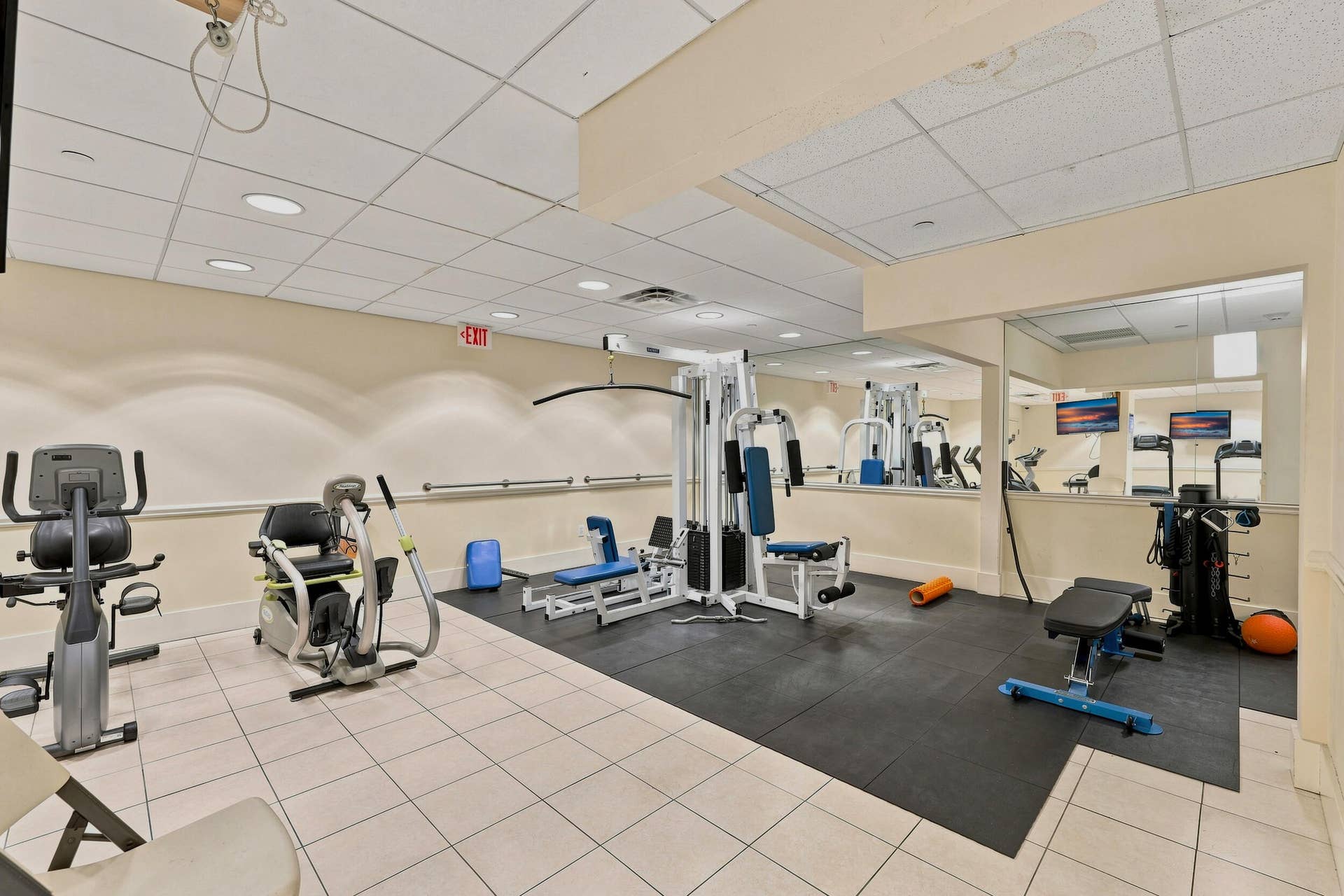 3900 N Ocean Drive, #4B, Lauderdale By The Sea, FL 33308 Fitness center