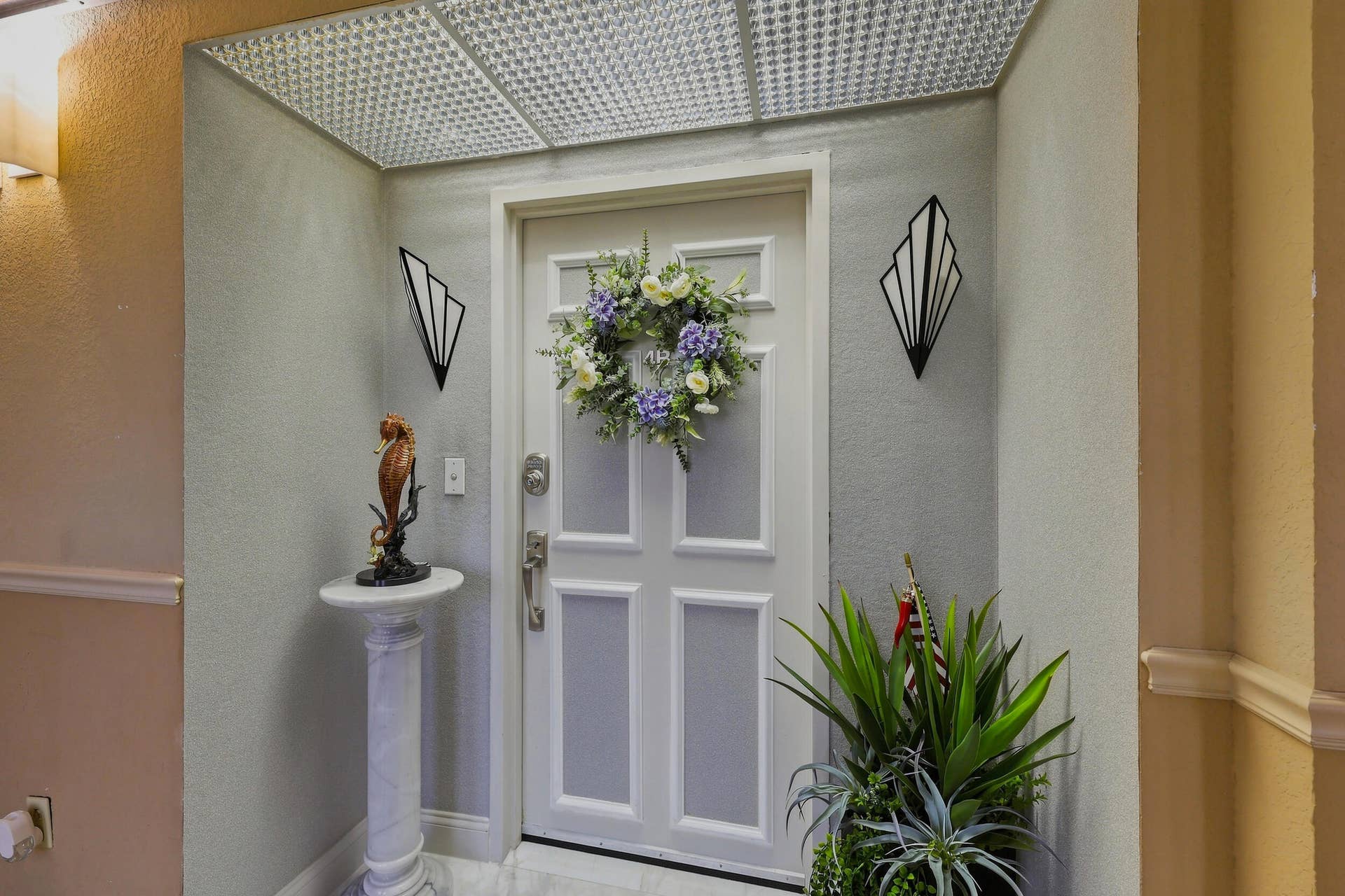3900 N Ocean Drive, #4B, Lauderdale By The Sea, FL 33308 Front door