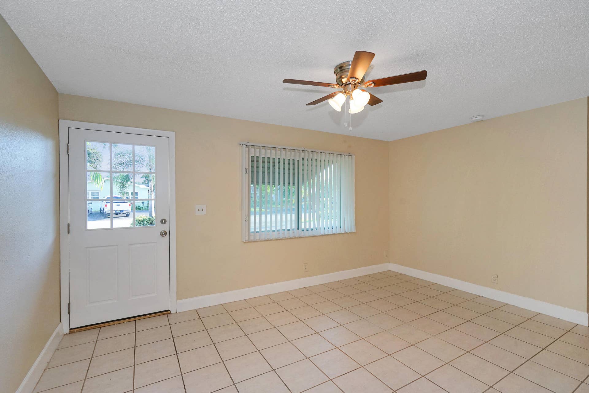 2716 SW 46TH Street, #2, Dania Beach, FL 33312 DSC00009