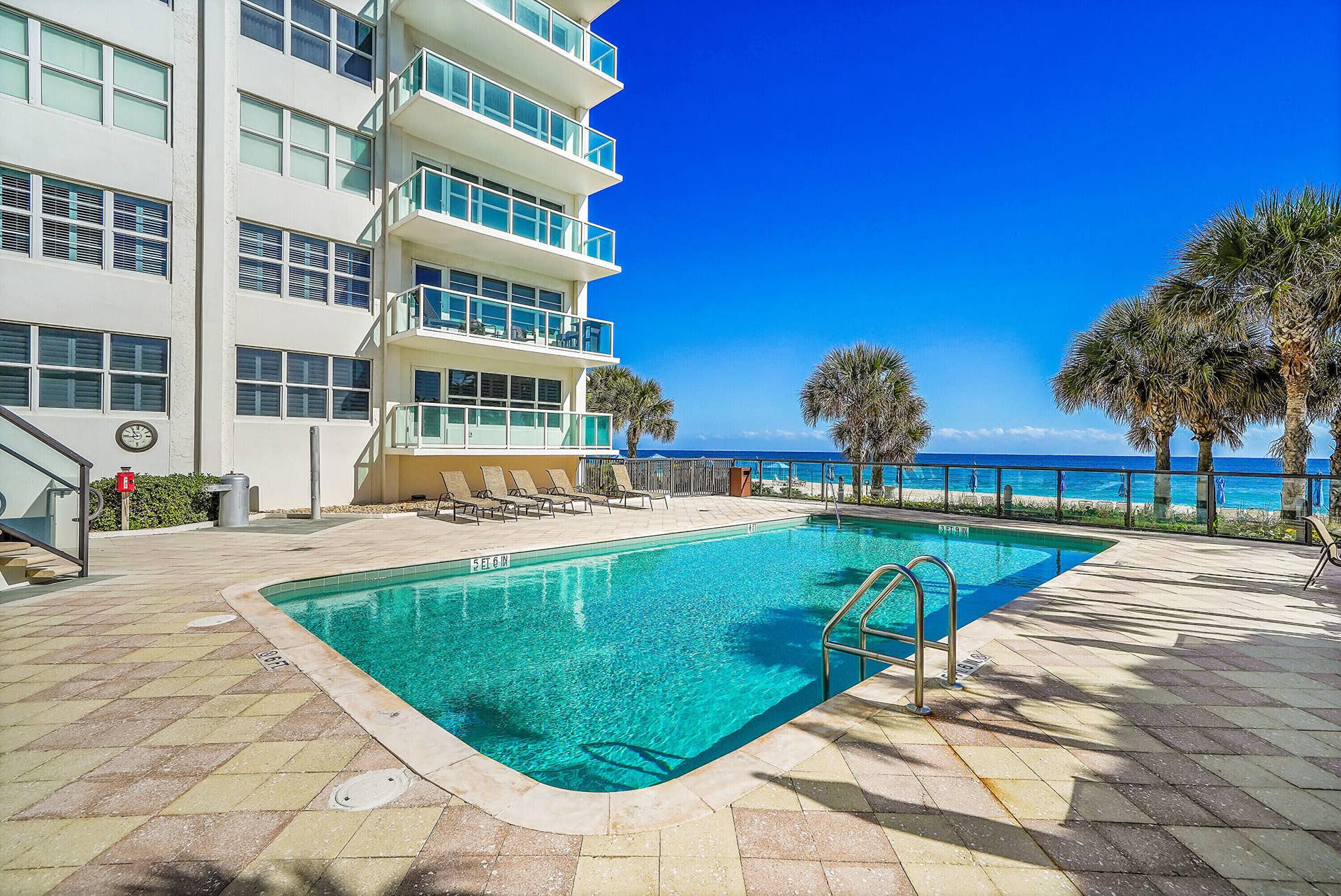 3550 Galt Ocean Drive, #704, Fort Lauderdale, FL 33308 48_pool