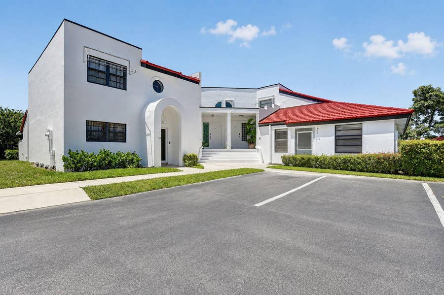Property photo for 327 NW 36TH Avenue, Deerfield Beach, FL