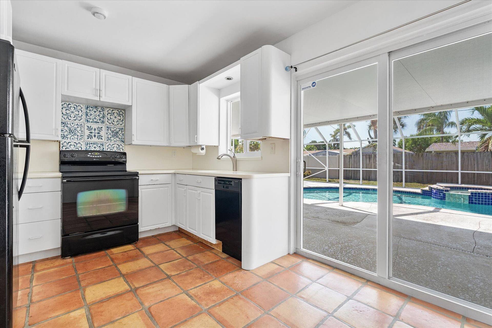 1400 NE 42nd Court, Oakland Park, FL 33334 19-1400 NE 42nd Ct day 2_019