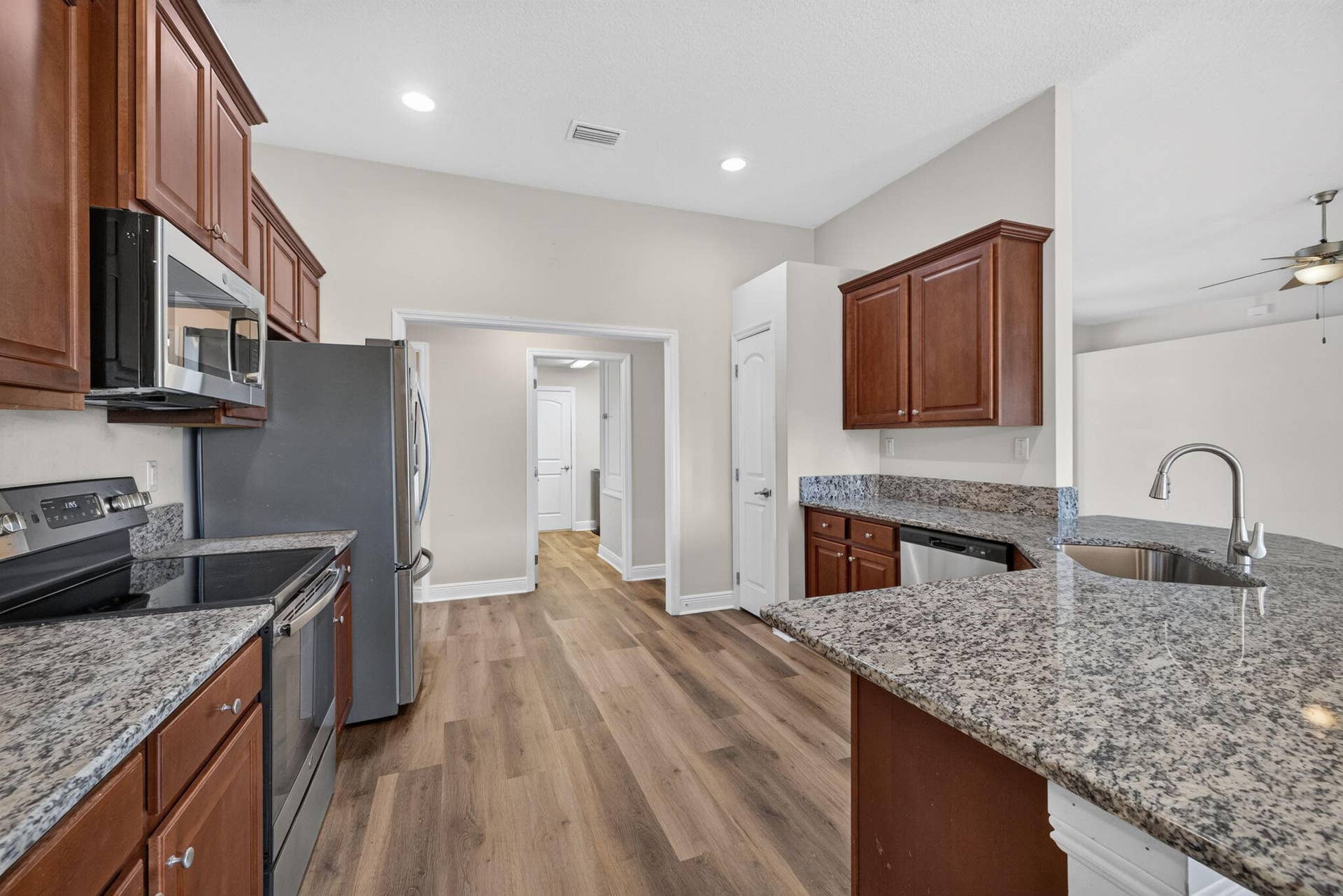 13-web-or-mls-3A5A8829