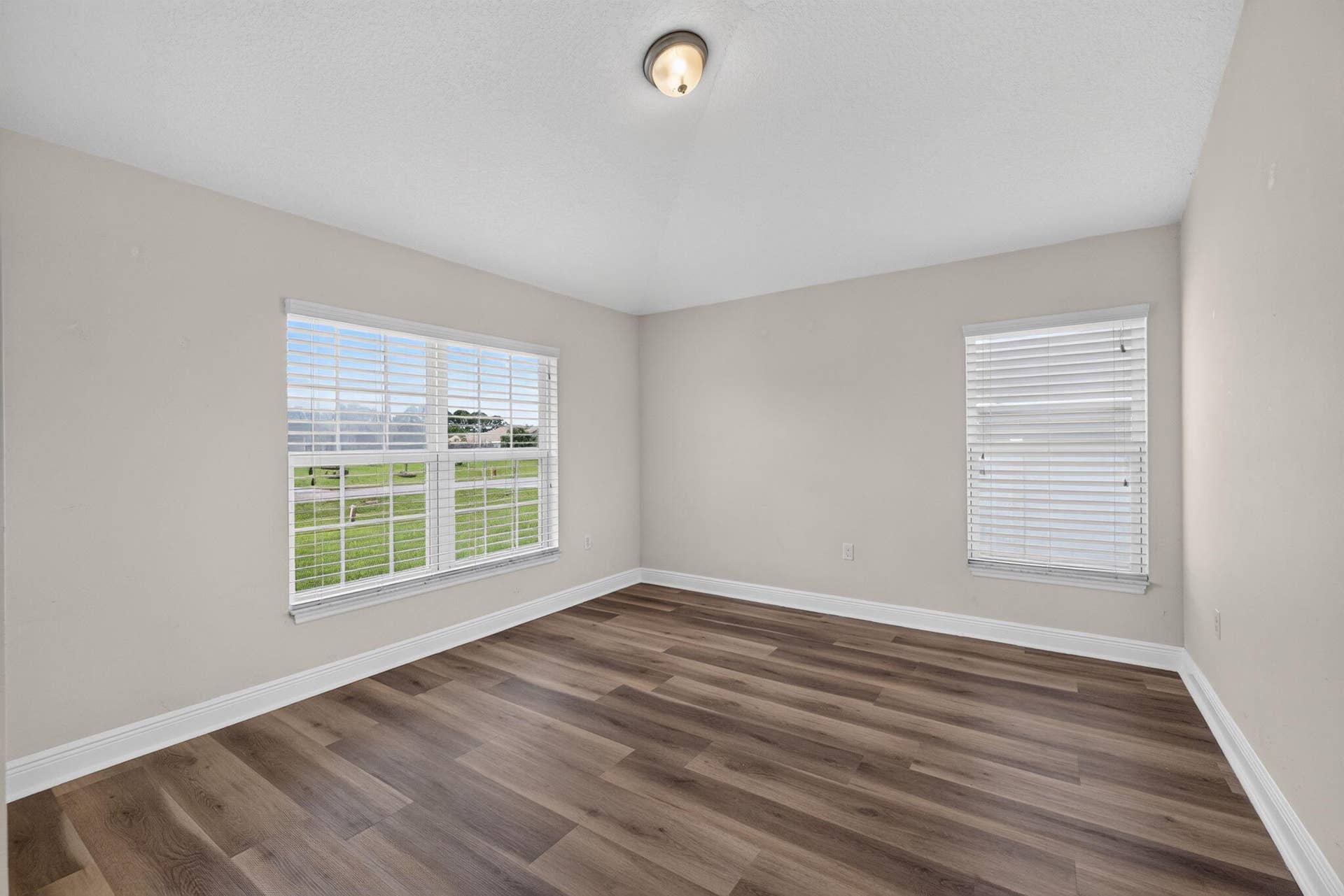 10-web-or-mls-3A5A8816
