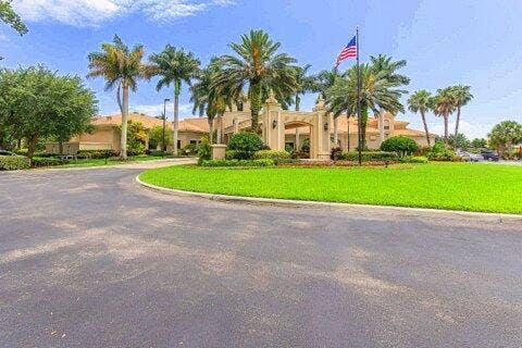 6674 Camarillo Terrace Lane, Delray Beach, FL 33446 Clubhouse