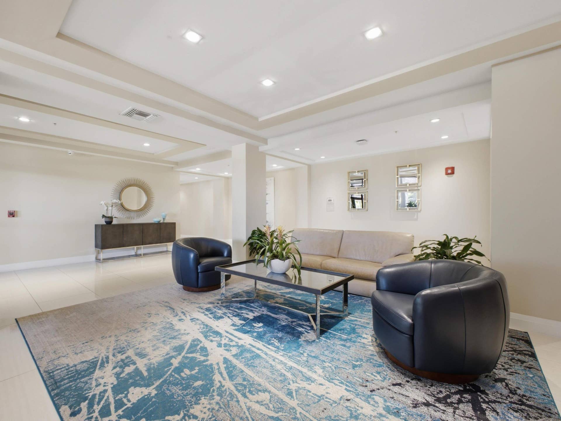 Lobby Sitting Entrance