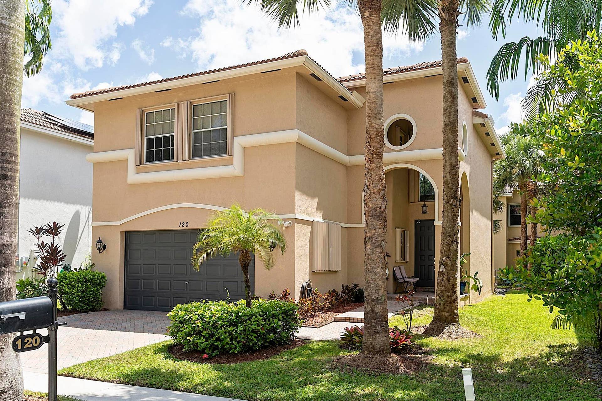 120 NW 117TH Terrace, Plantation, FL 33325 120 NW 117th Ter, Plantation, FL 33325 -