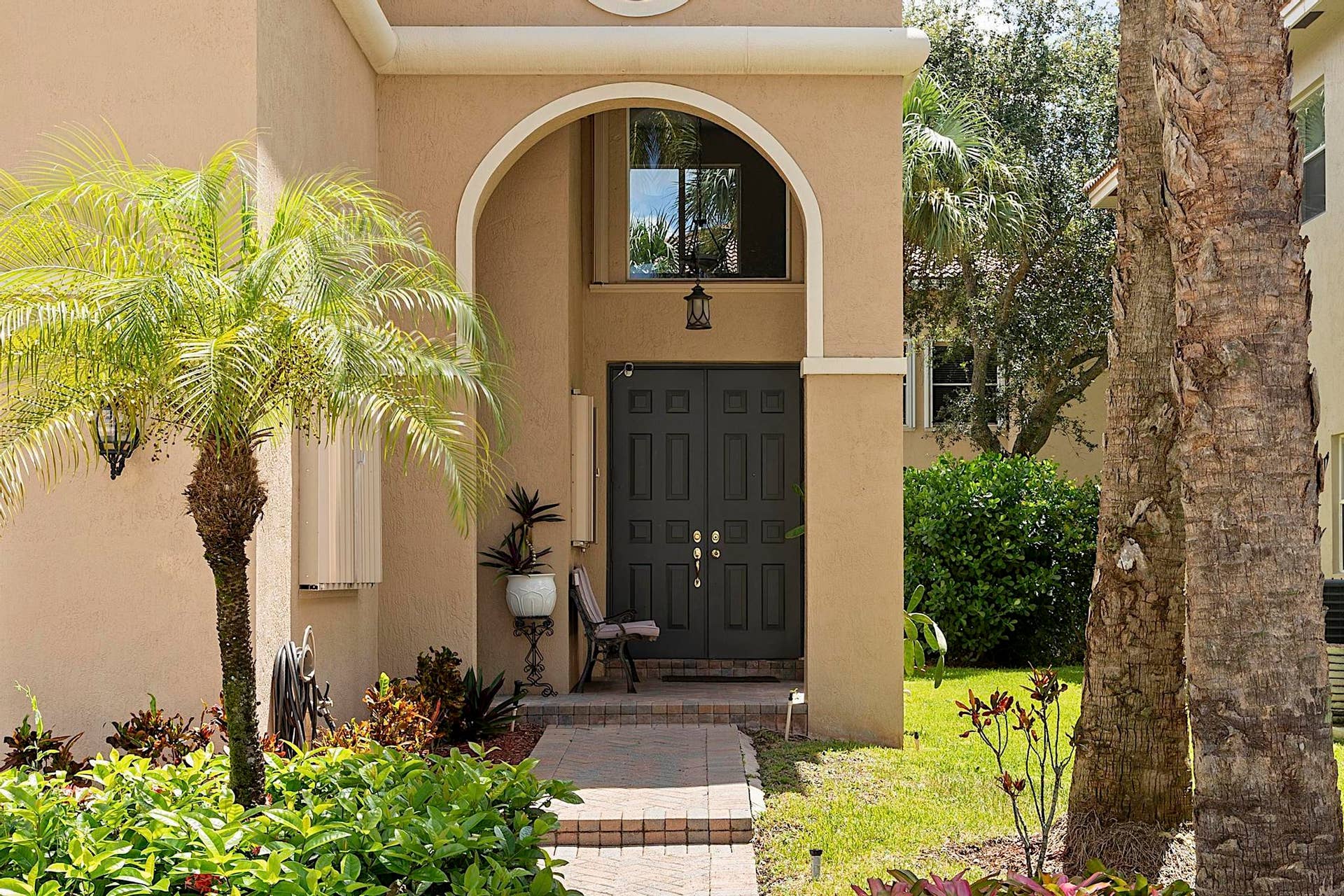 120 NW 117TH Terrace, Plantation, FL 33325 120 NW 117th Ter, Plantation, FL 33325 -