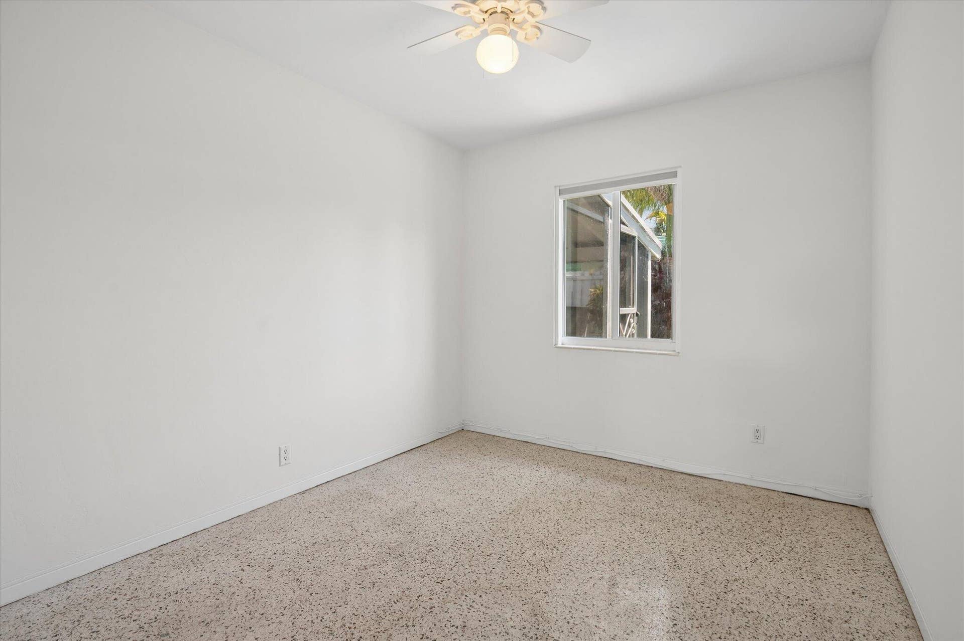 1158 Grant Street, Hollywood, FL 33019 3rd BR