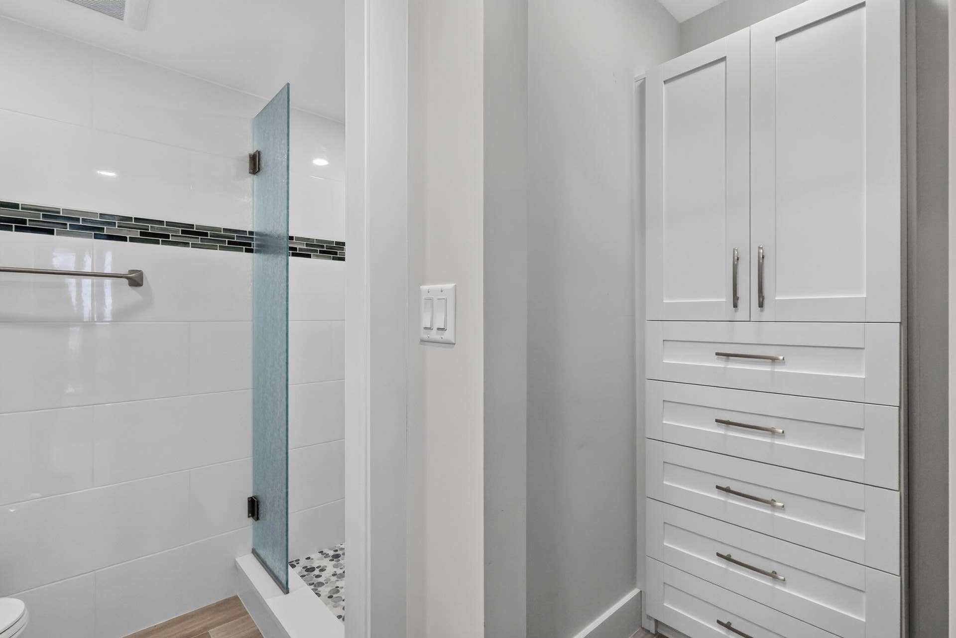 2917 S Ocean Boulevard, #401, Highland Beach, FL 33487 Storage & Shower 3