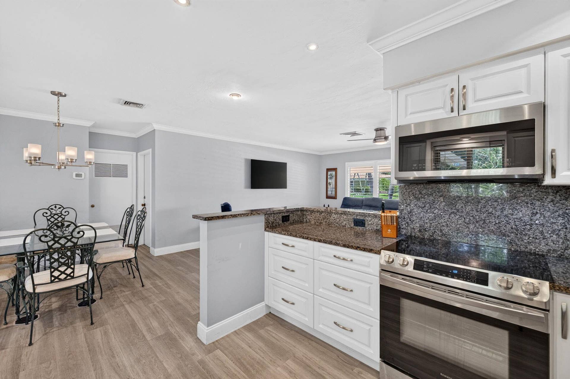 17-web-or-mls-699A9056
