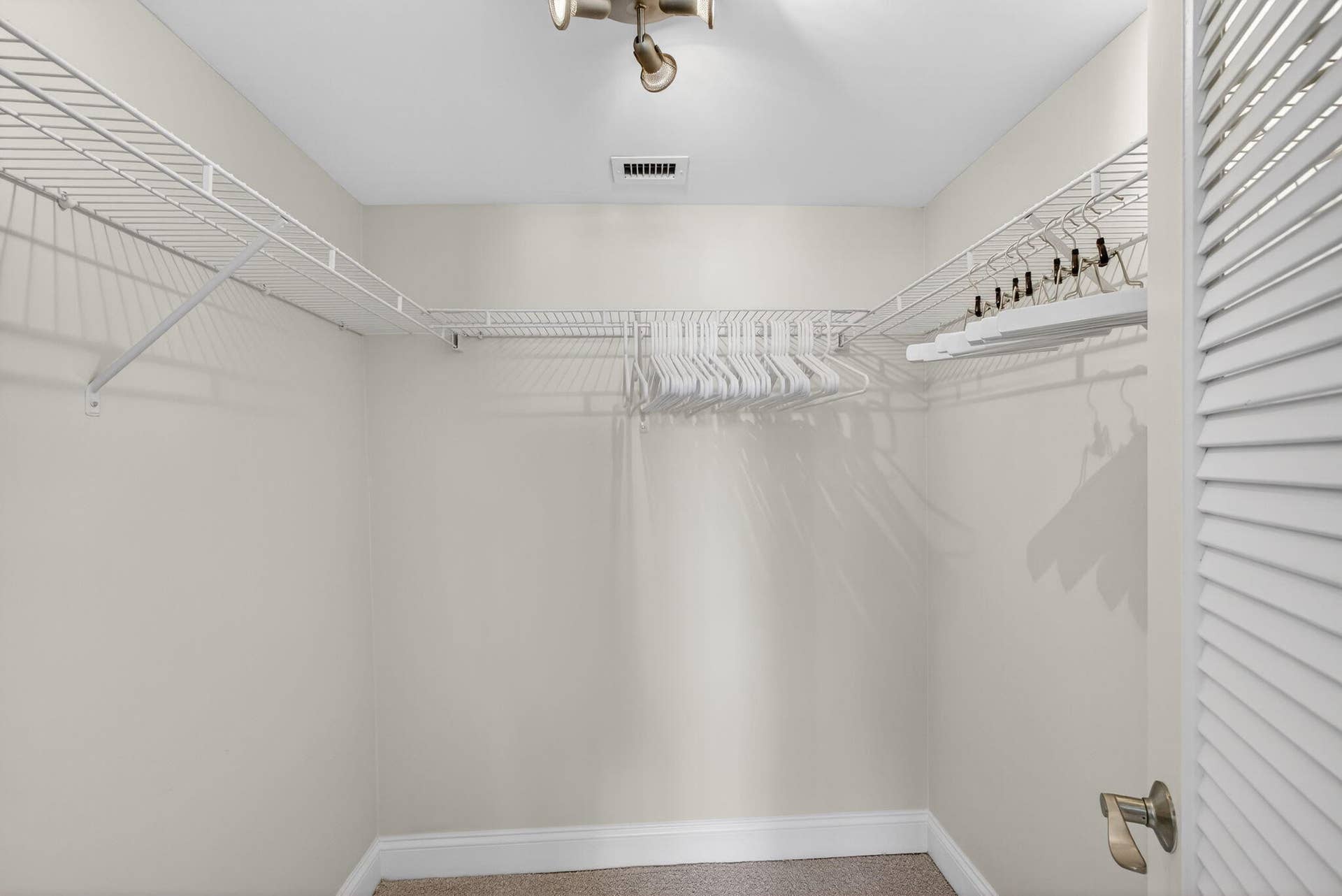 4200 N Ocean Drive, #1-406, Riviera Beach, FL 33404 32-web-or-mls-5D1A0807