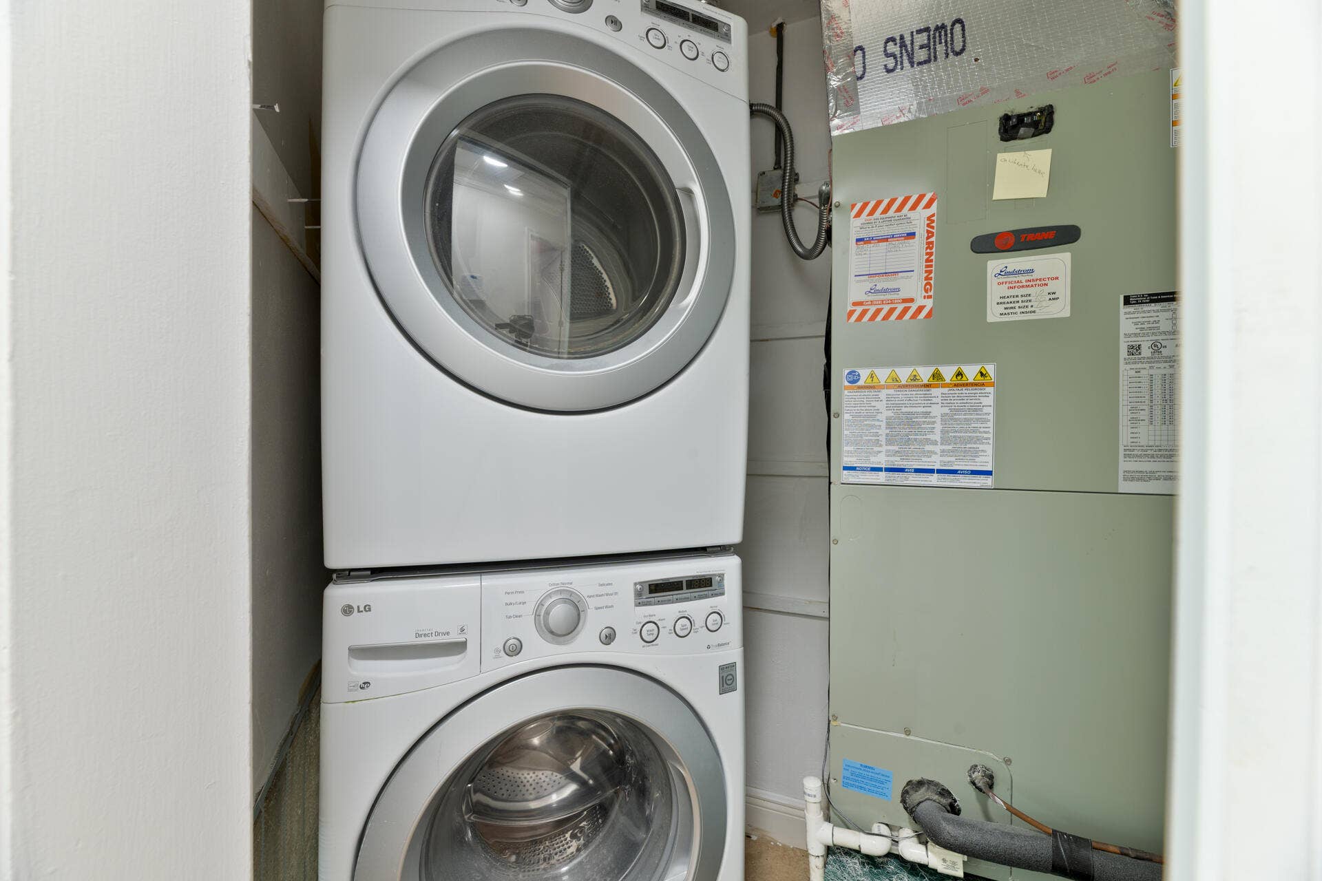 4621 NE 18TH Terrace, Fort Lauderdale, FL 33308 Laundry and A/C closet