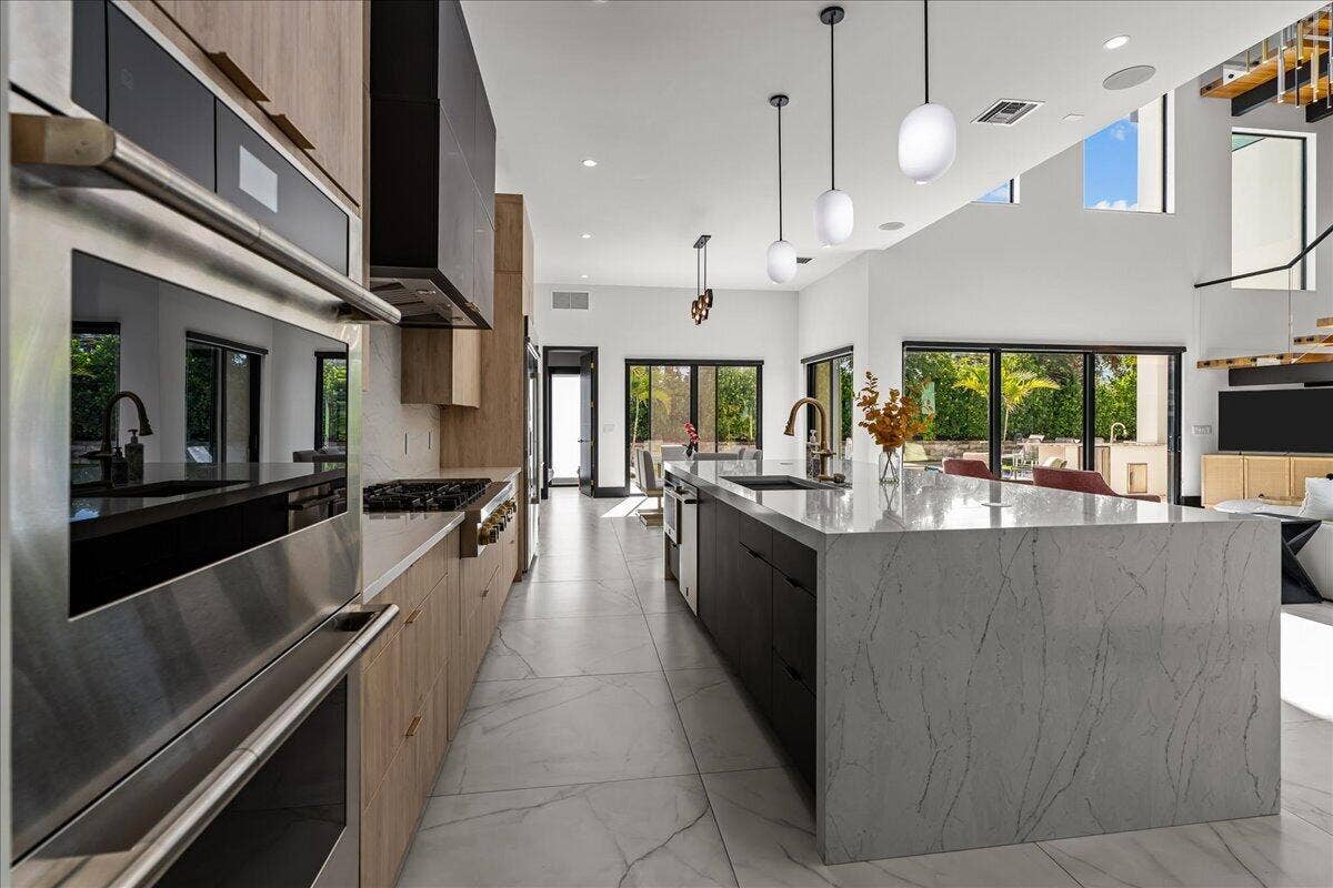 13480 US HIGHWAY 1, Juno Beach, FL 33408 KITCHEN